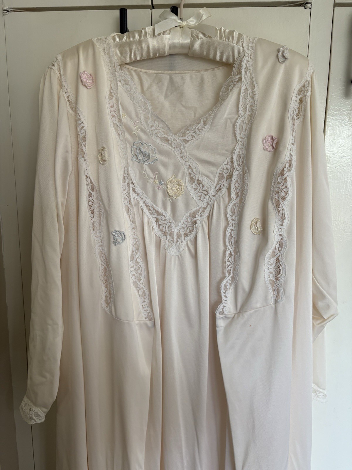 VTG Shadowline Peignoir Set Negligee Lace Light Blush Small Med 2 Pc Gown Robe