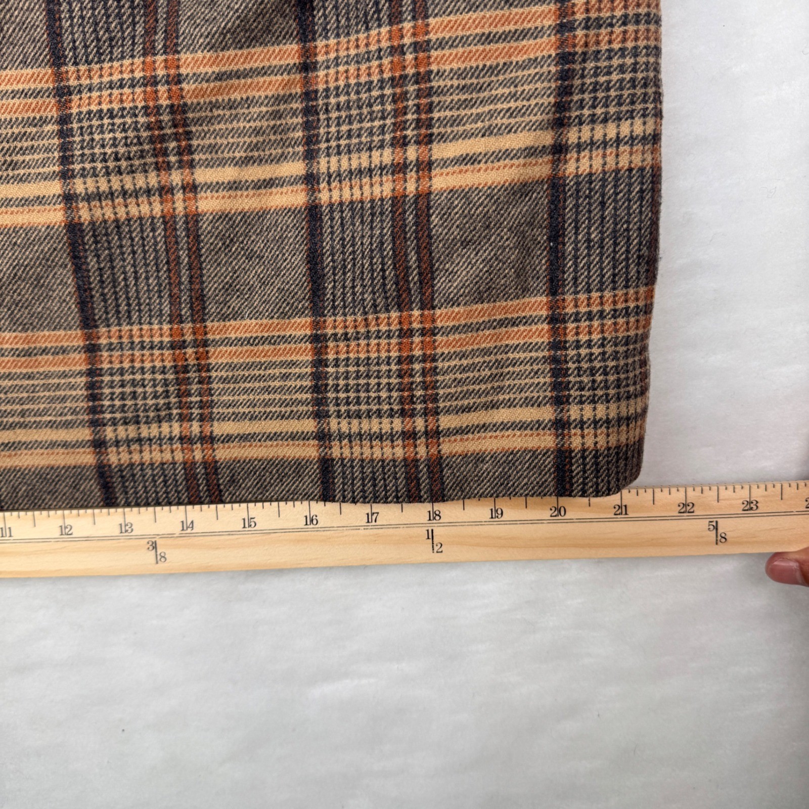 Vintage Pendleton Wool Skirt Large Womens Plaid 100% Virgin Wool USA Made Preppy