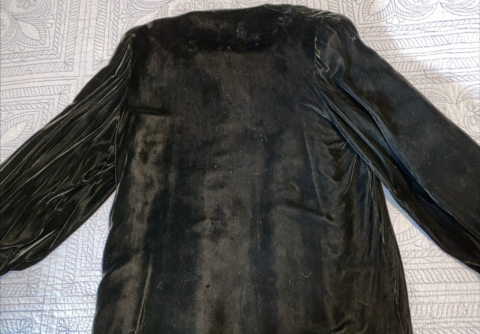 VINTAGE 30’s 40’s Black Silk Velvet Hip Length Coat S Quilted Lining Smal Flaws