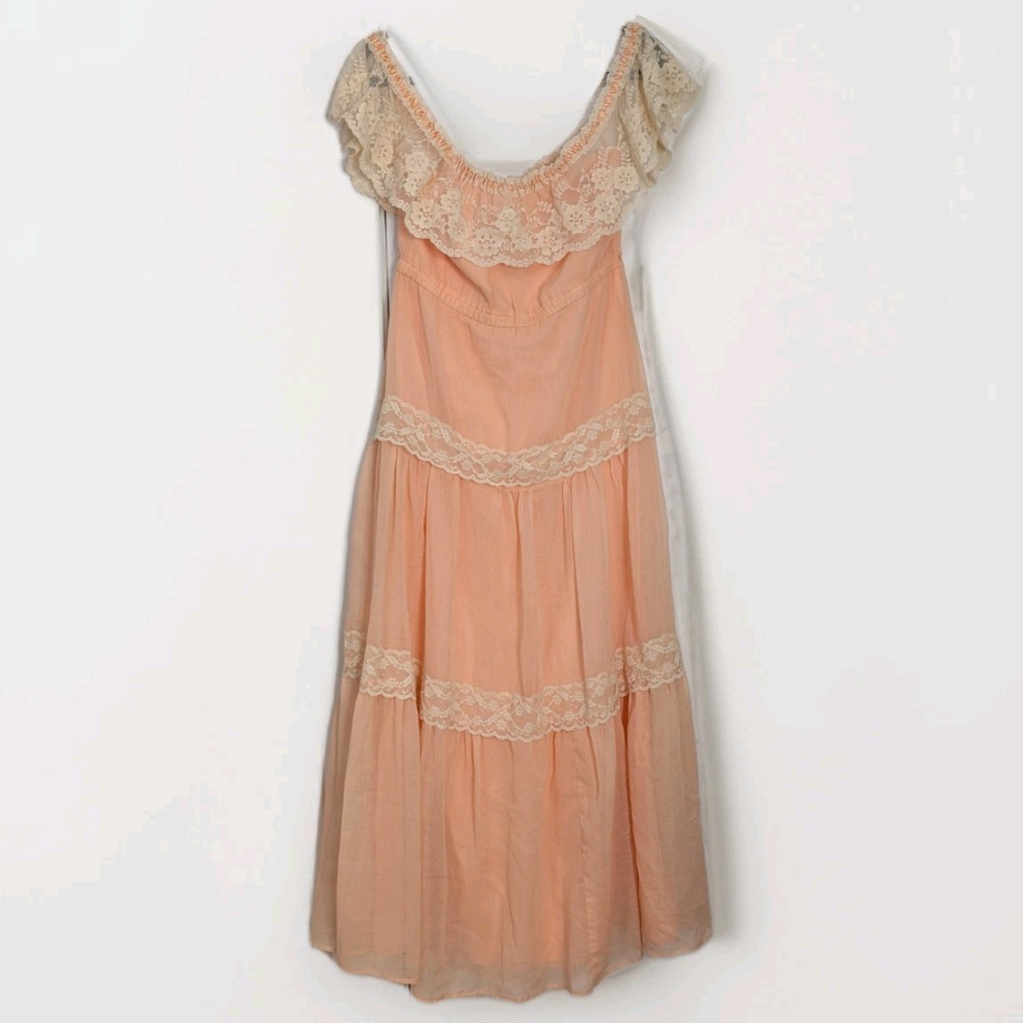 Vintage Peach Lace Prairie Maxi Dress Off Shoulder Ruffle Tiered XS S 70s Style