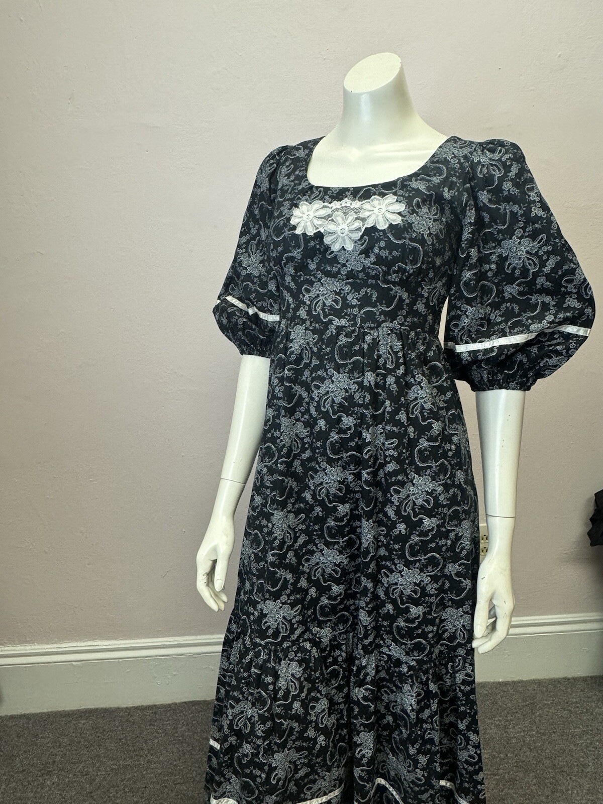 Vintage 70’s paper moon Gunne dress goth black floral prairie maxi 7 fits 9