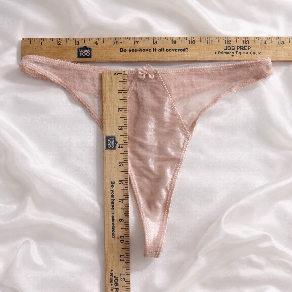 New Victoria’s Secret Satin Second Skin Bra Panty Set Size 38C Thong Large Vtg