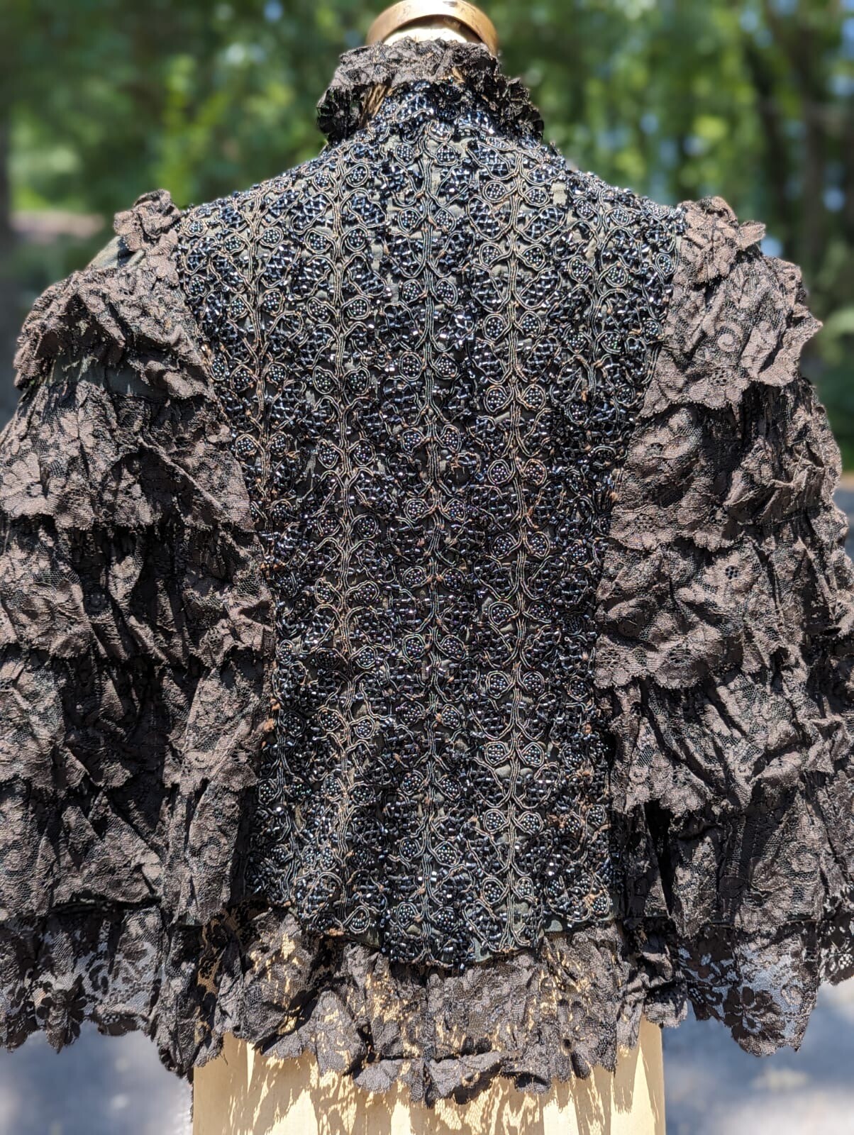 VICTORIAN 19TH C BLACK LACE RUFFLE & JET BEAD BUSTLE BACK CAPE