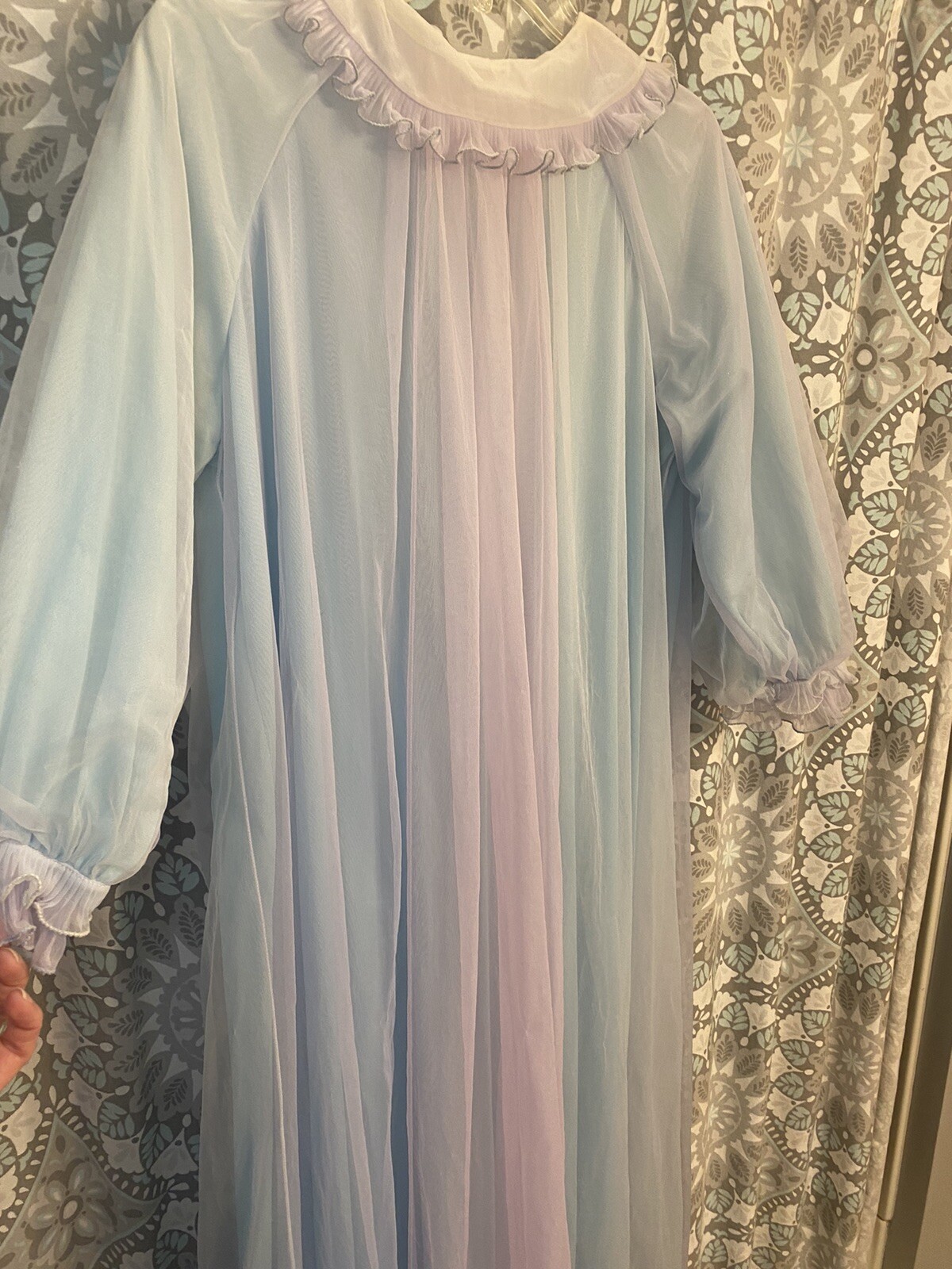 Vintage Cheoette 2 tone 2 layer Chiffon Peignoir Robe Med Blue & Purple