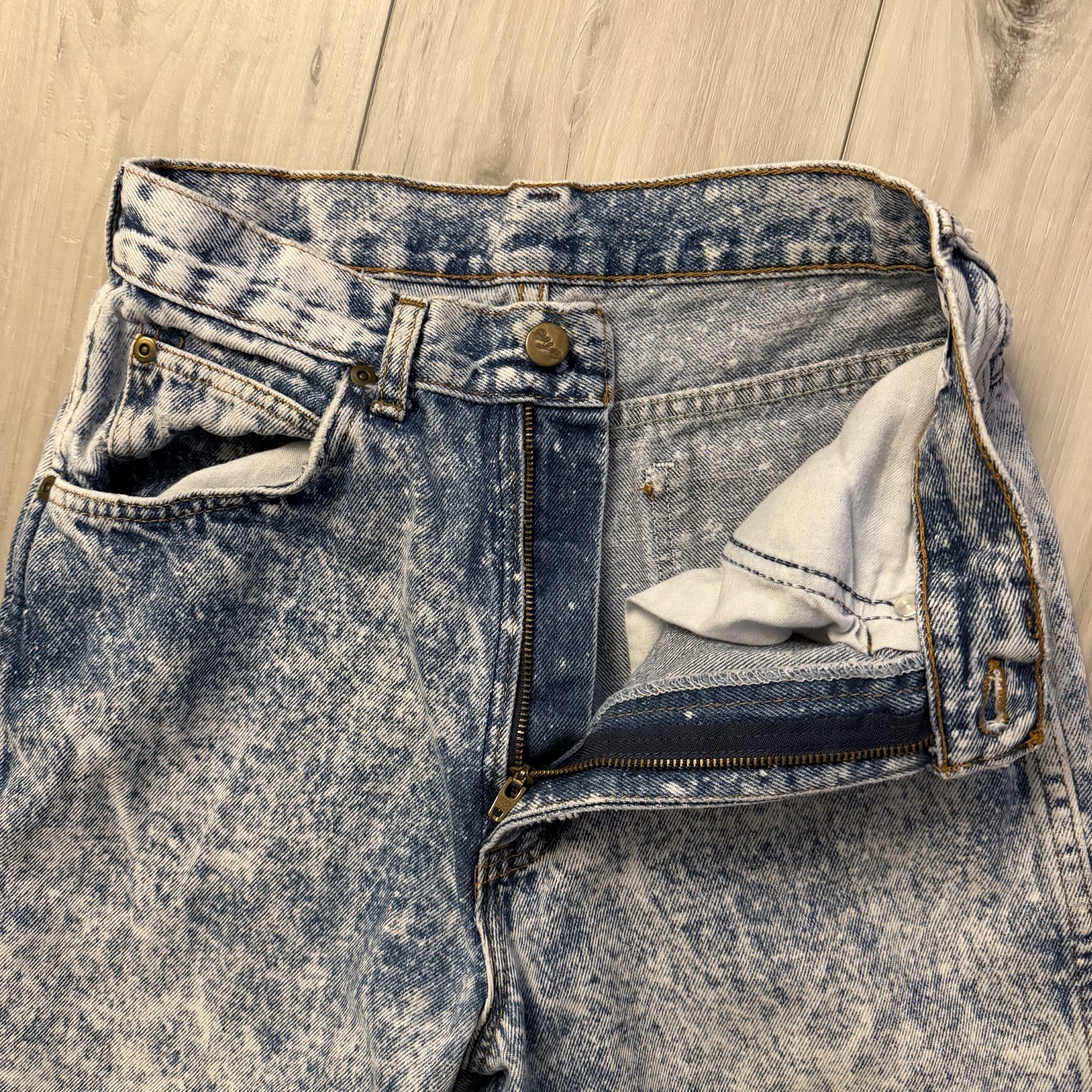 Vintage Chic Acid Wash Jeans USA Size 8 (Runs Small) 24×28 Tapered High Waist