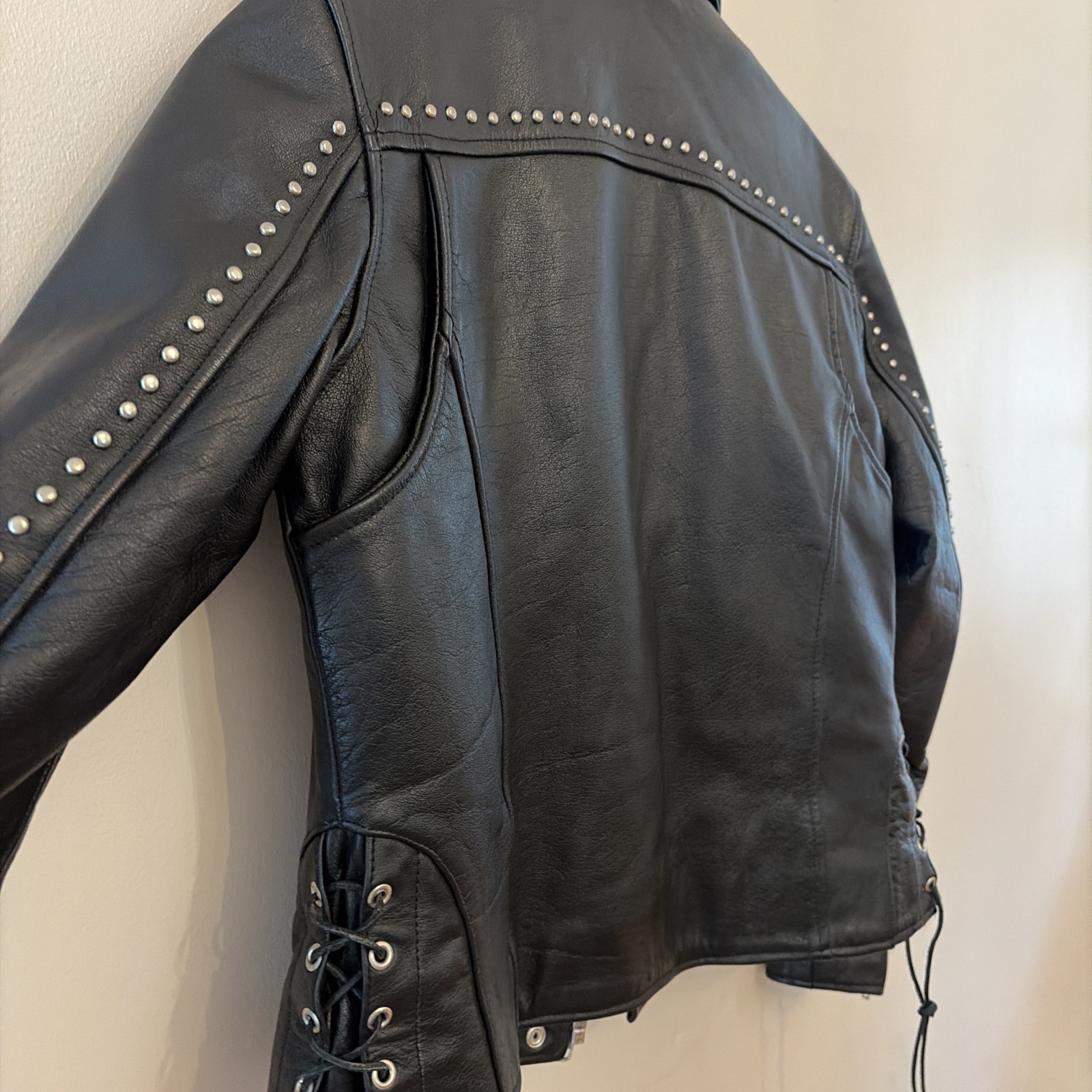 Vintage Beavers Den Womens Sz L Jacket Genuine Leather Biker studded Motorcycle