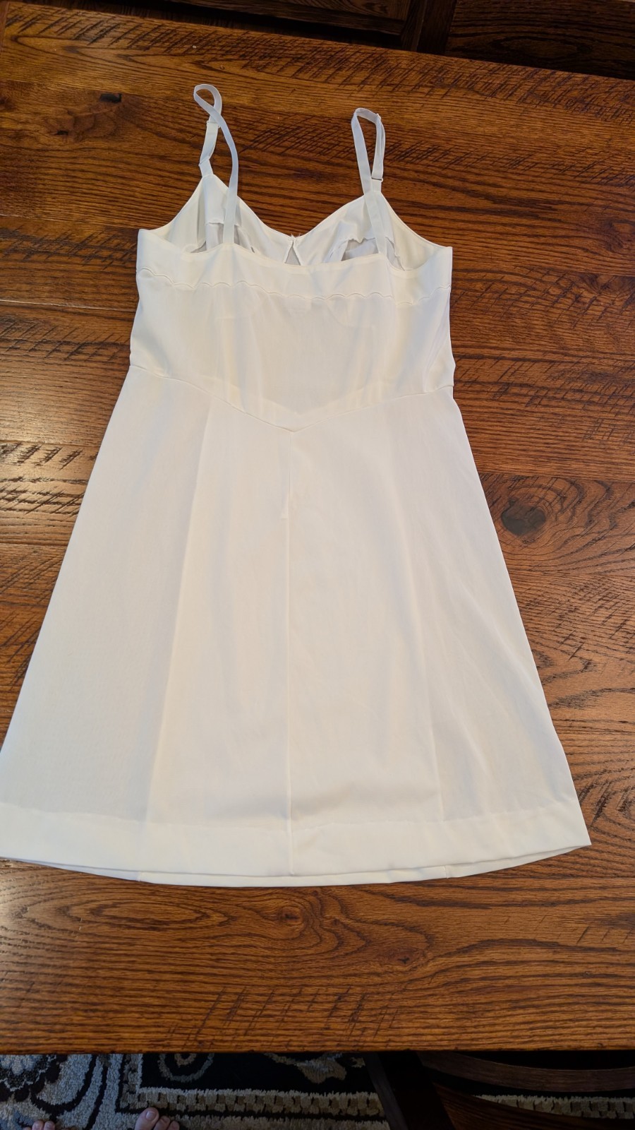 Vintage Ivory Full Slip V-neck Adj Straps Gathered Bust Sz 34 Short Excellent!