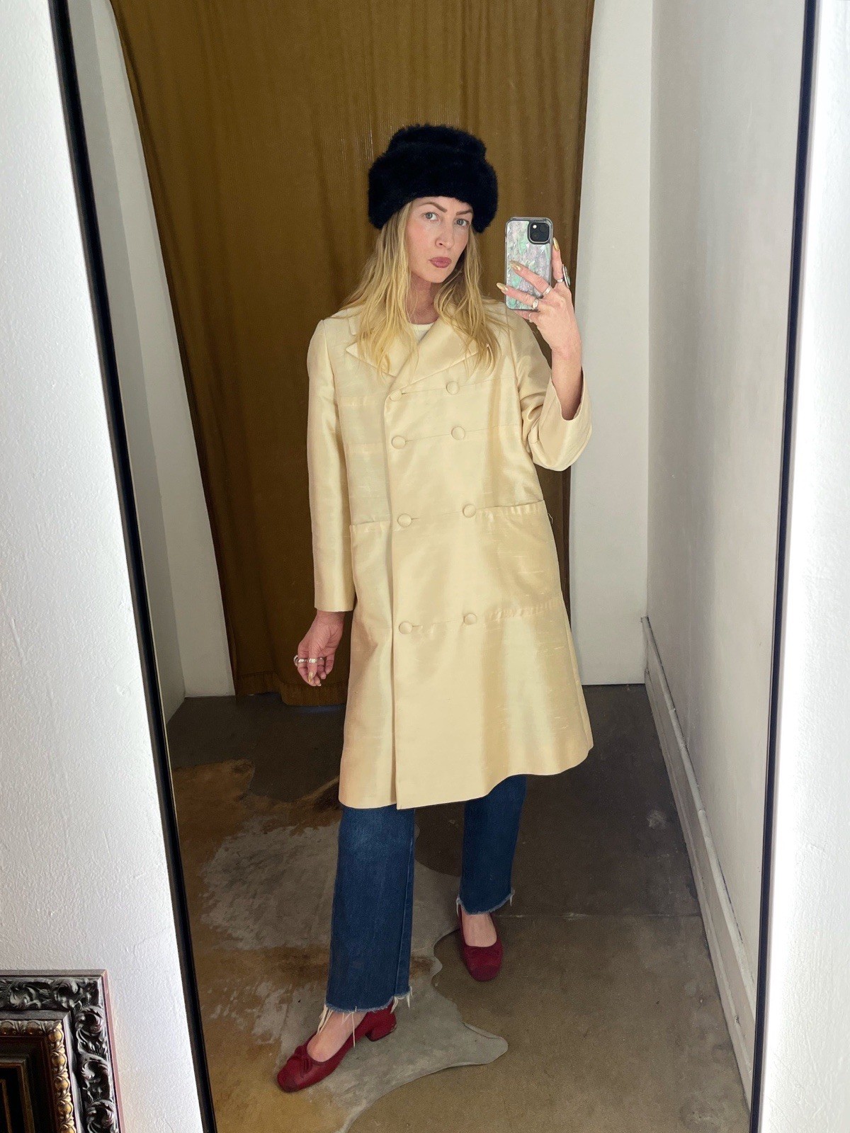 Vintage 1960s Union made dupioni silk cream pearlescent double breasted coat S/M