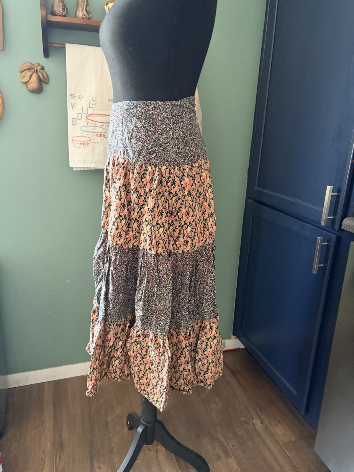 Vintage 70’s Adini Rayon Midi Skirt with floral print in peach and gray, size S