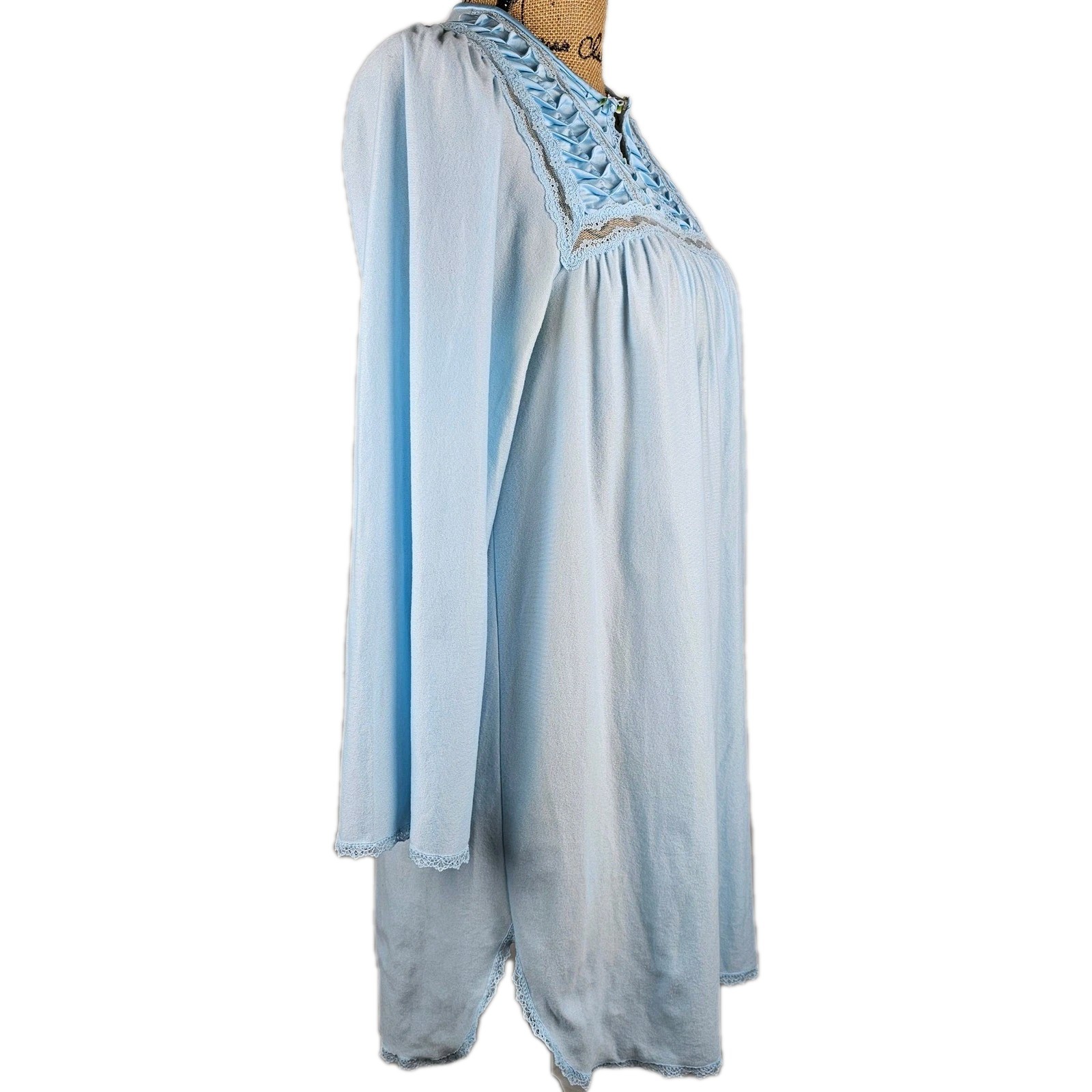 Vintage Vanity Fair Blue Nylon Lace Trim Long Sleeve Nightgown Sleepwear Small