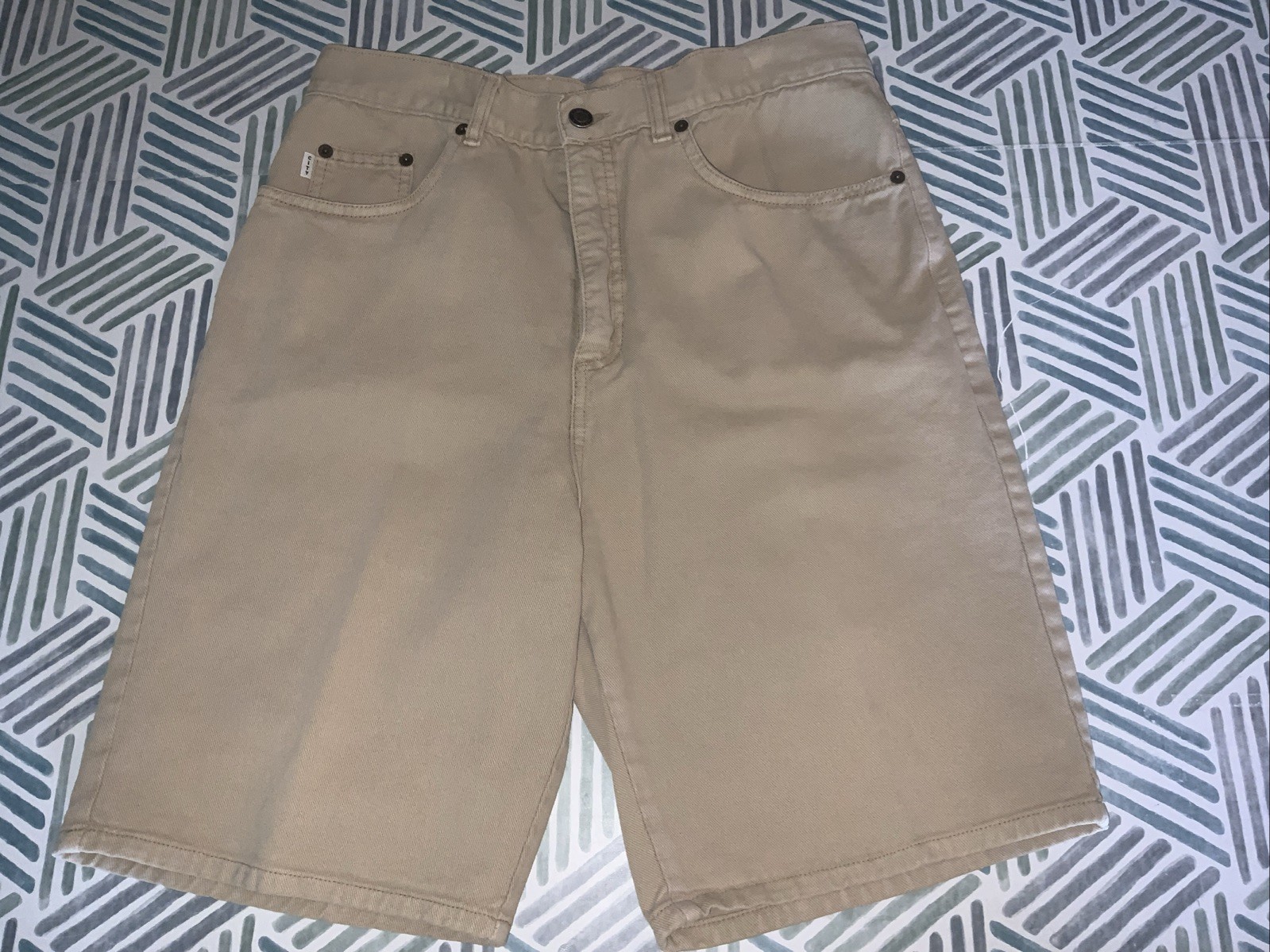 Vintage City Jeans Womens Denim Beige Shorts Sz 12 Ins 9 1/2″ High Waist Pockets