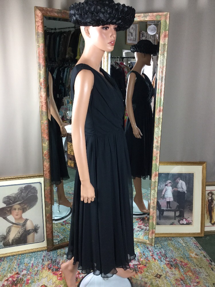 Vintage Peter Chin Classic LBD sz 10 Double Skirt Feminine Sleeveless