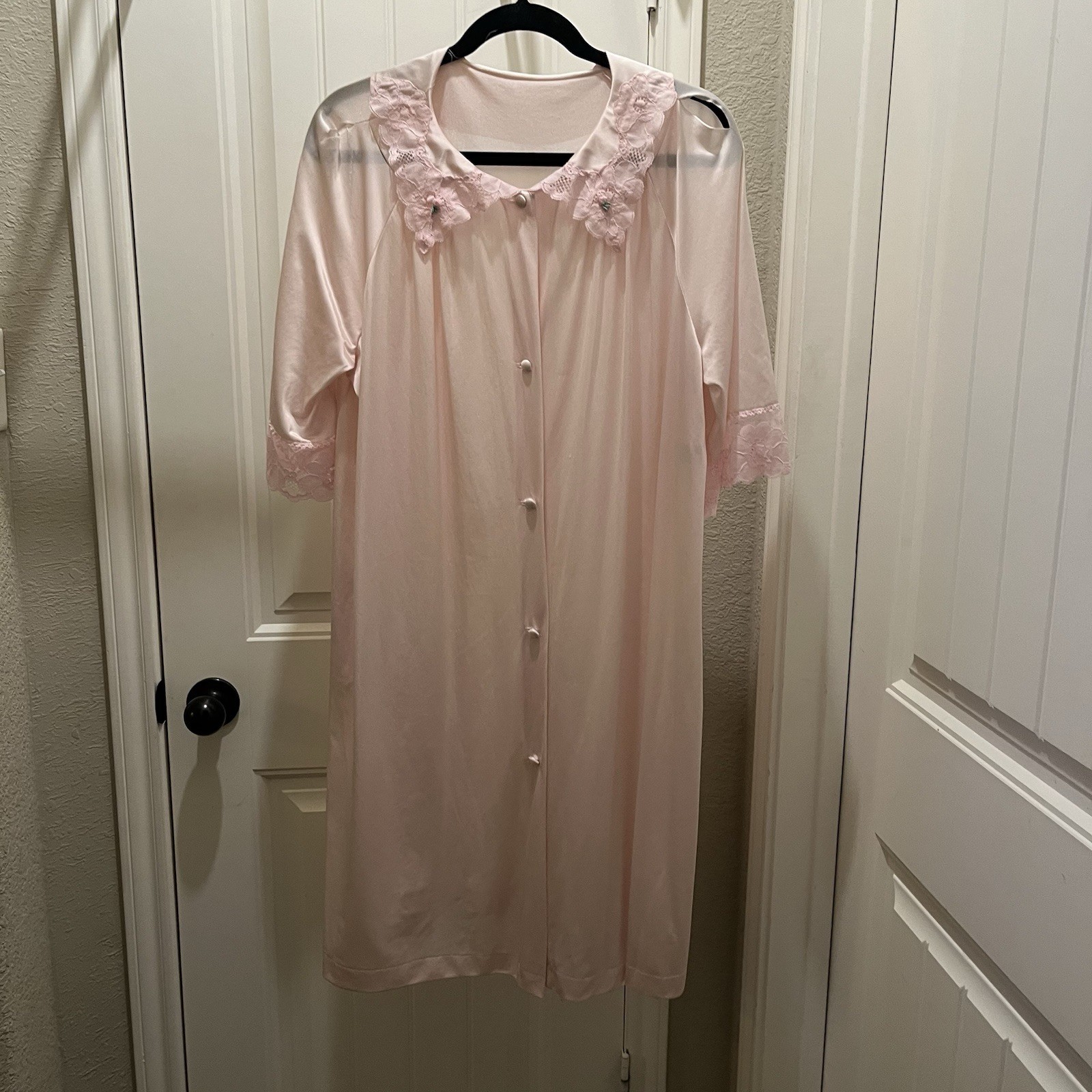 Vintage Lorraine Ice Pink Nylon Nightgown House coat Lace Trim Button Up Size L