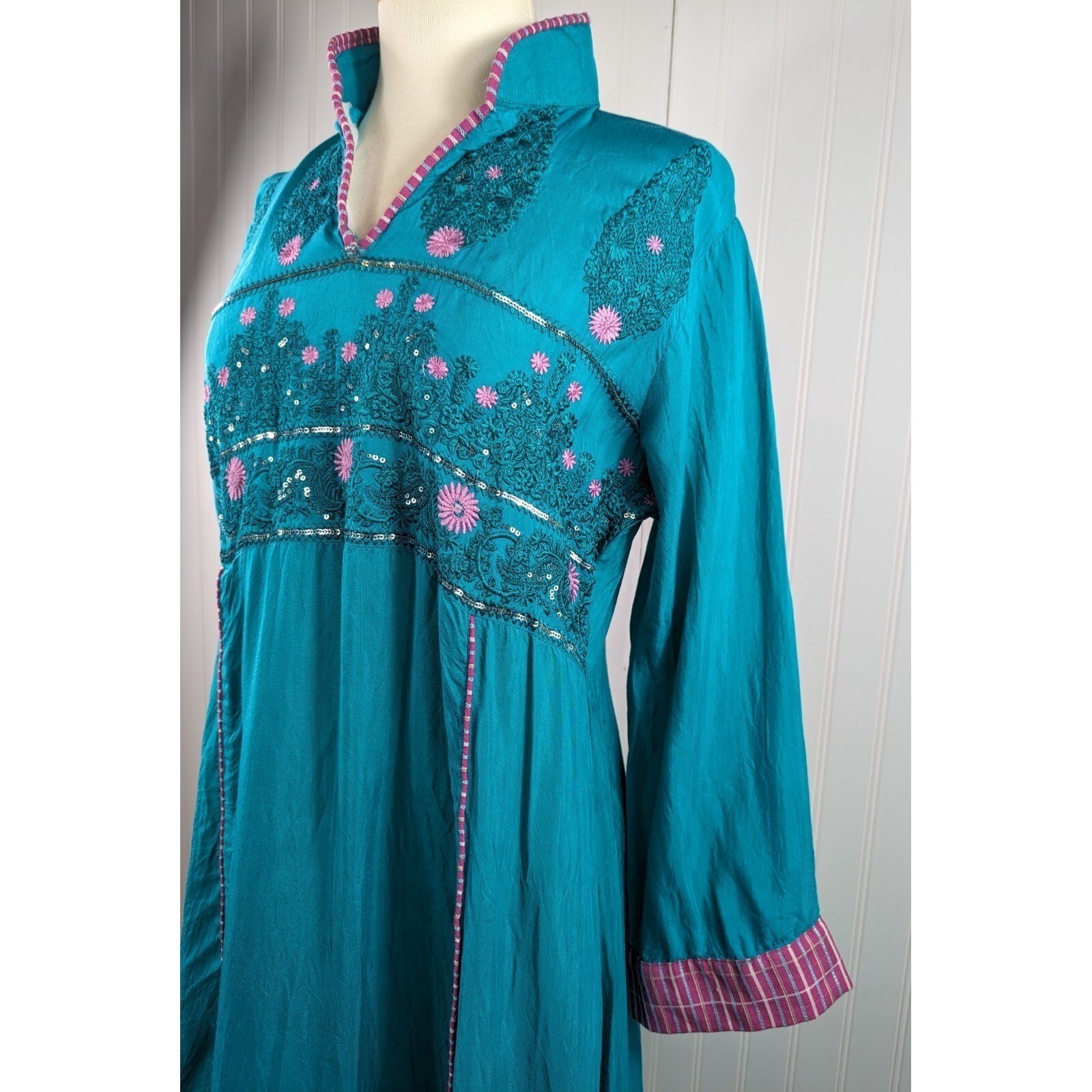 Sha Posh Maxi Dress Womens Size L Floral Embroidered Sequins Grannycore Y2K Teal