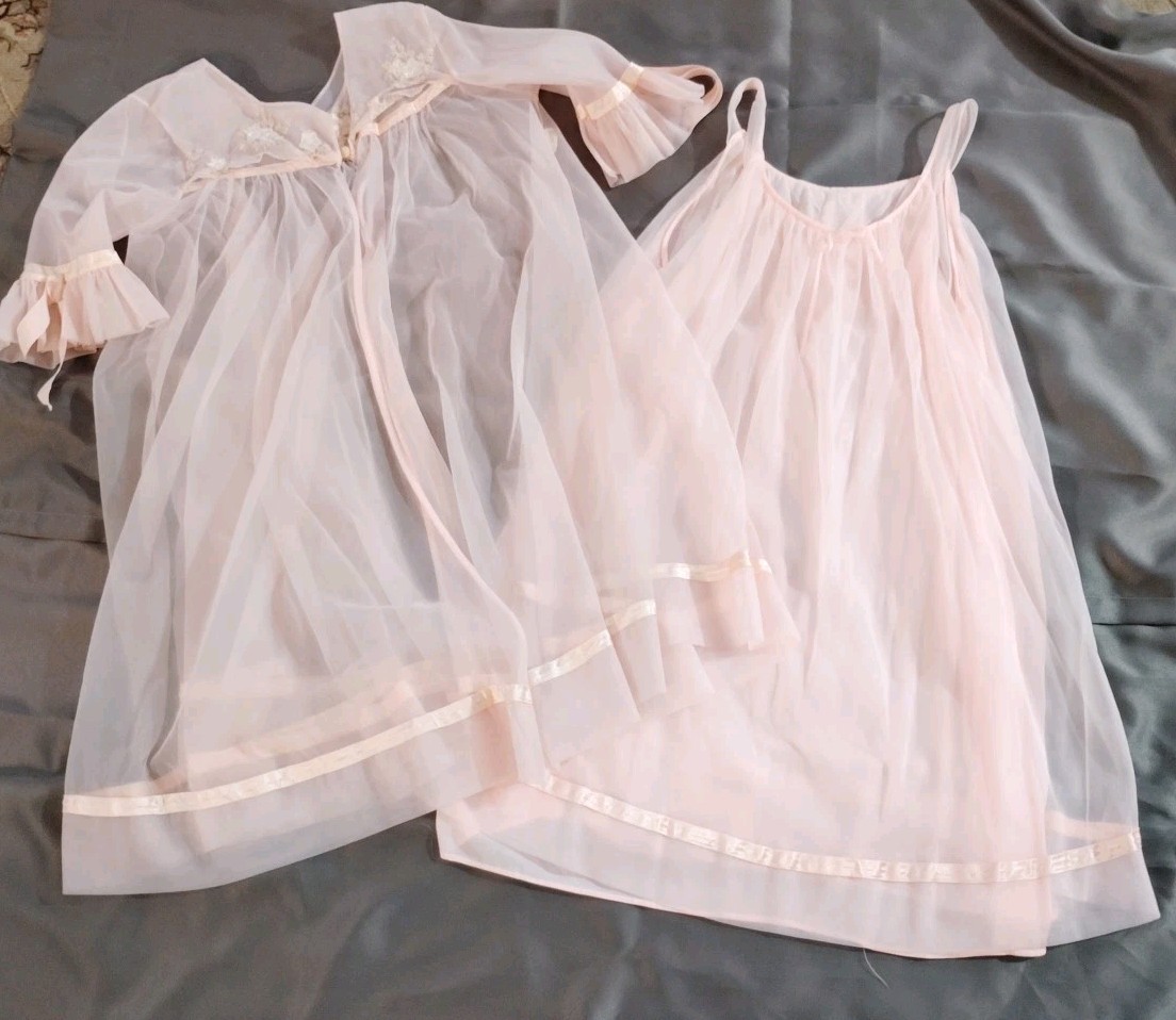 Vintage 60’s Pink Lisette Lingerie Sheer Nightgown and Robe Al Sterling Size…