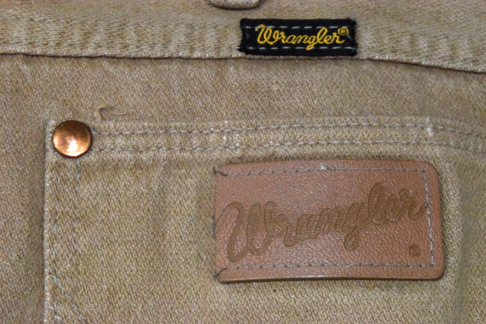 Vintage Wrangler Jeans W30 L33 80s Tan Riveted High Waist Straight Leg Made USA