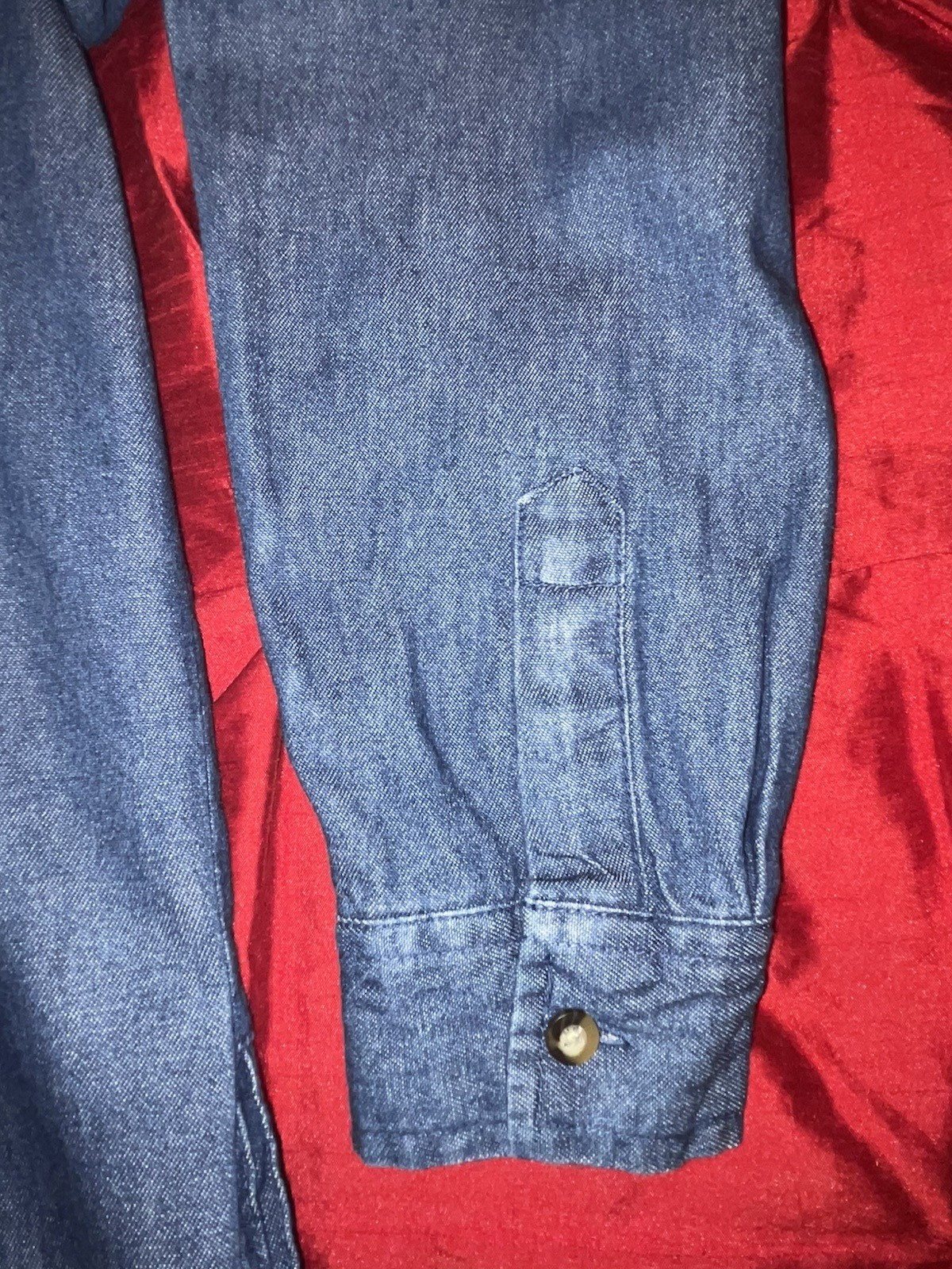 Vintage Bobbie Brooks Size Medium Blue Chambray Denim Button Up Embroidery