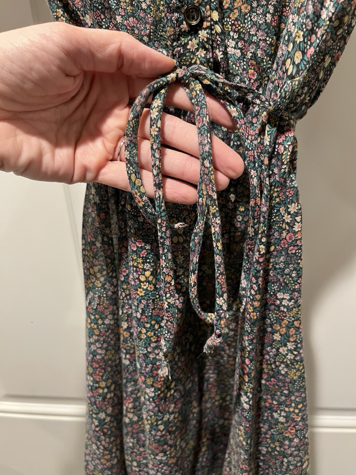Authentic VTG 1970s Ditsy Floral Prairie Dress Boho Chiffon Tie Neck Byer Too XS