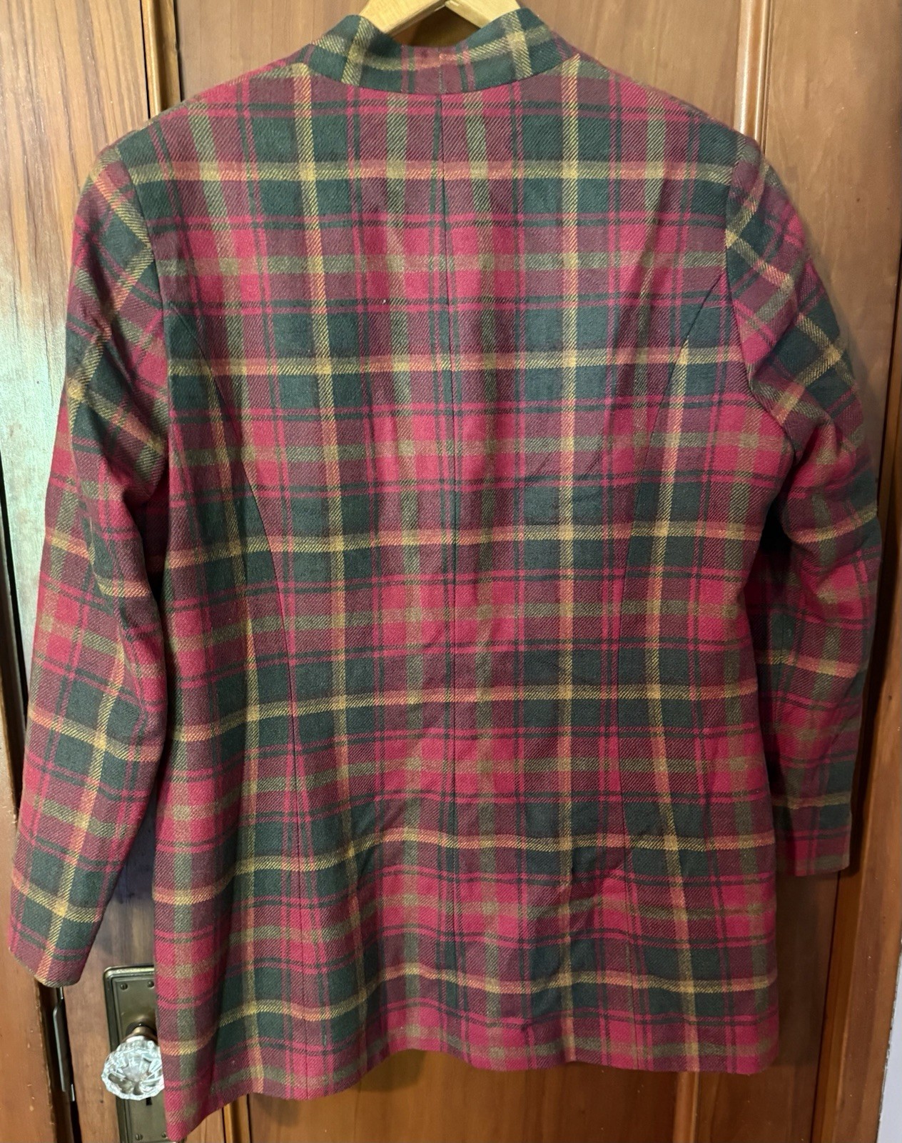 Vintage Red/Green Plaid Scotland 100% Wool Blazer 3 Button Long Sleeve Pockets L