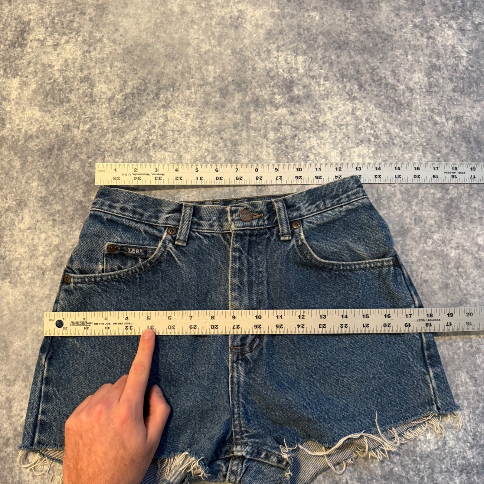 Vintage Lee High Waisted Denim Cut Off Shorts Medium Wash Blue Cotton USA Made 9