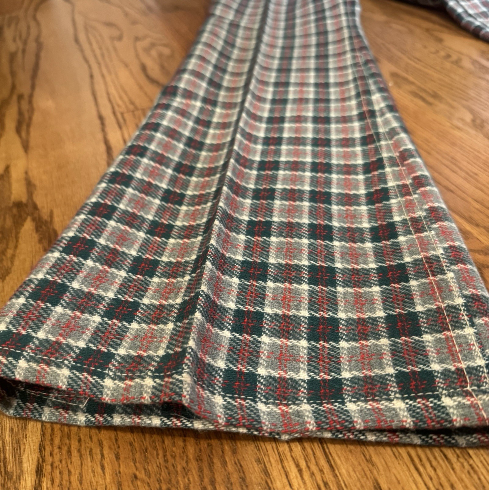 Vtg 1970s Maverick Plaid Pants XS 24×31 Green Red Checkered Bell Bottoms EUC