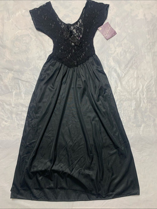 Gloria Vanderbilt Vintage Black Lace Nylon Sexy Nightgown Made In USA Sz S