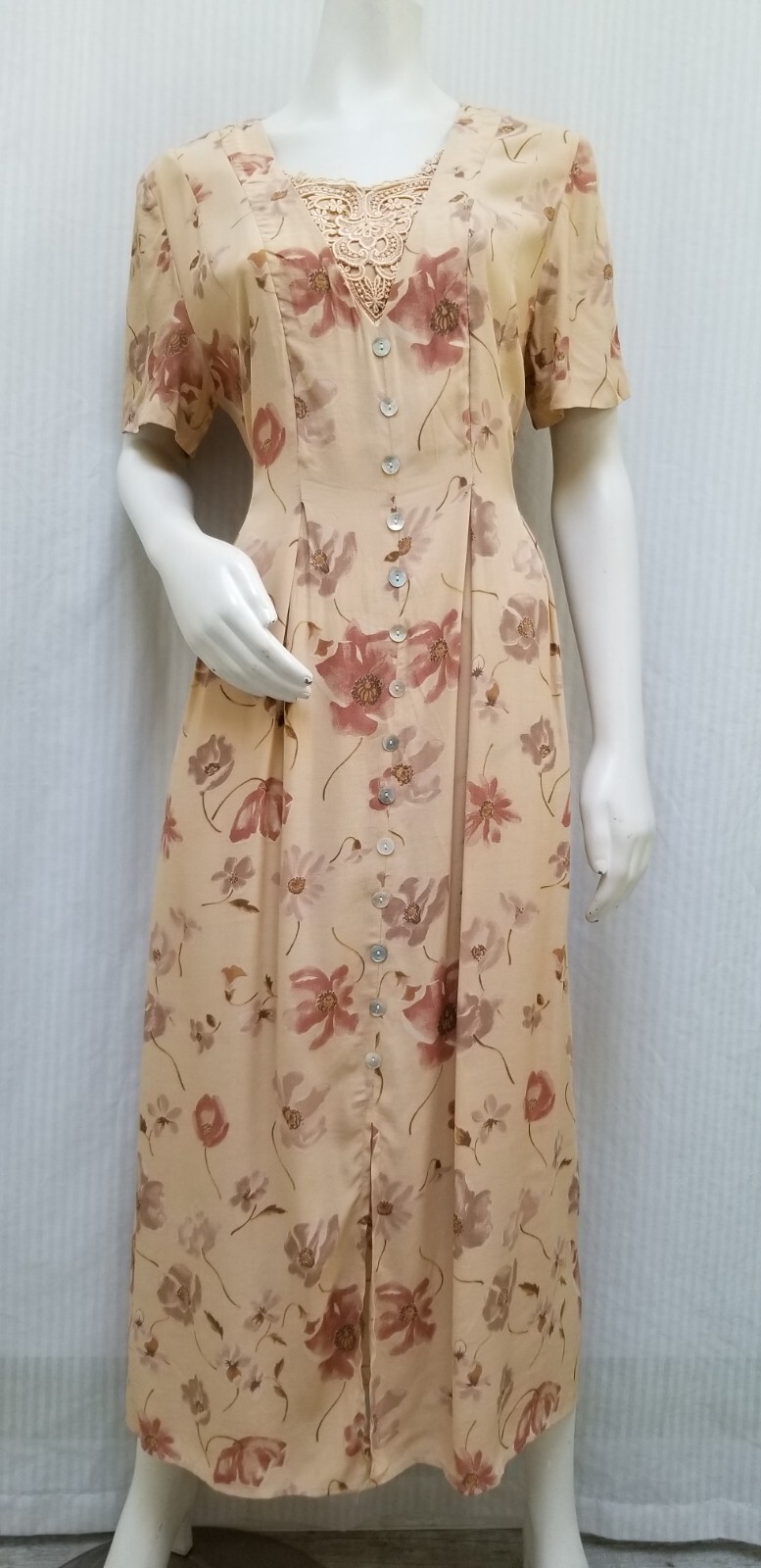 Vintage 1990’s BETSY LAUREN Floral Rayon Tie Back Midi DRESS – Size M/L
