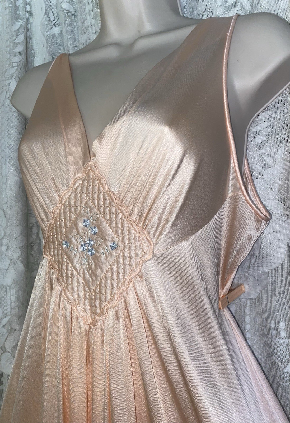 VTG M L Sweet PEACH VANITY FAIR Nylon Peignoir Robe Nightgown Negligee Gown Set