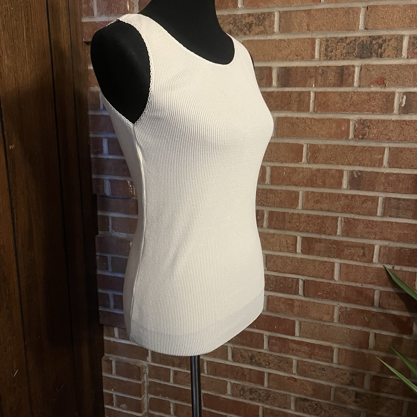 Vintage 70’s Designers Originals Women S Action Knit Antron Nylon Tank Top USA