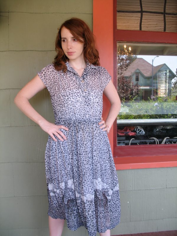 VTG Chingyeh Dress Sheer Chiffon African Savannah Scene Animal Print Grey Black