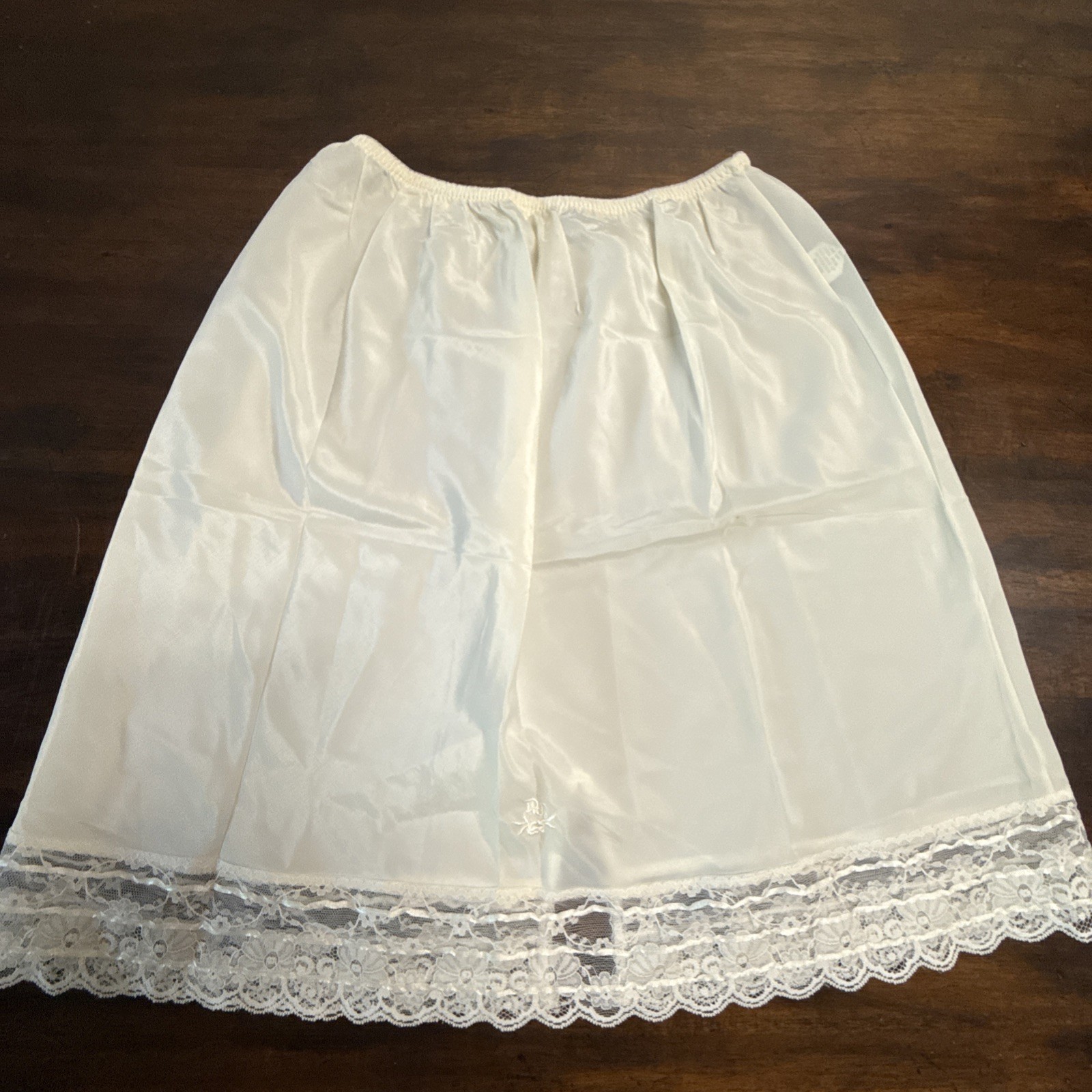 Christian Dior Vintage Cream Ivory Half Slip Lace Hem Med USA Made Nylon Blend