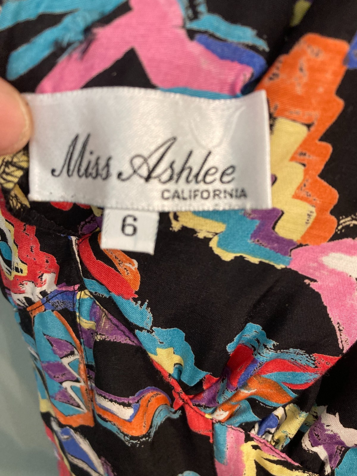 Bold Geometric Vintage Print Cross Back Strap Overall-Type Fitted Bust Dress