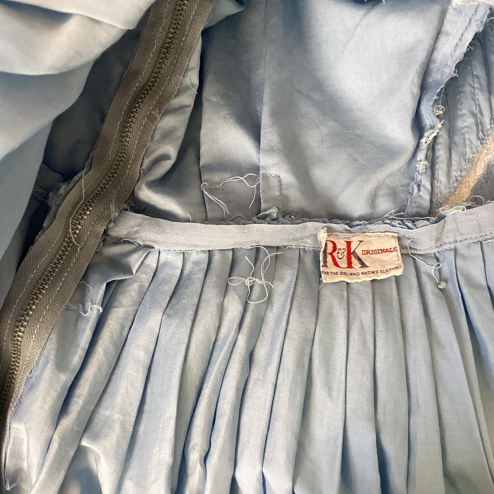 Vintage R & K Originals Blue and White Cap Sleeved Pleated A-Line Dress w/Lace