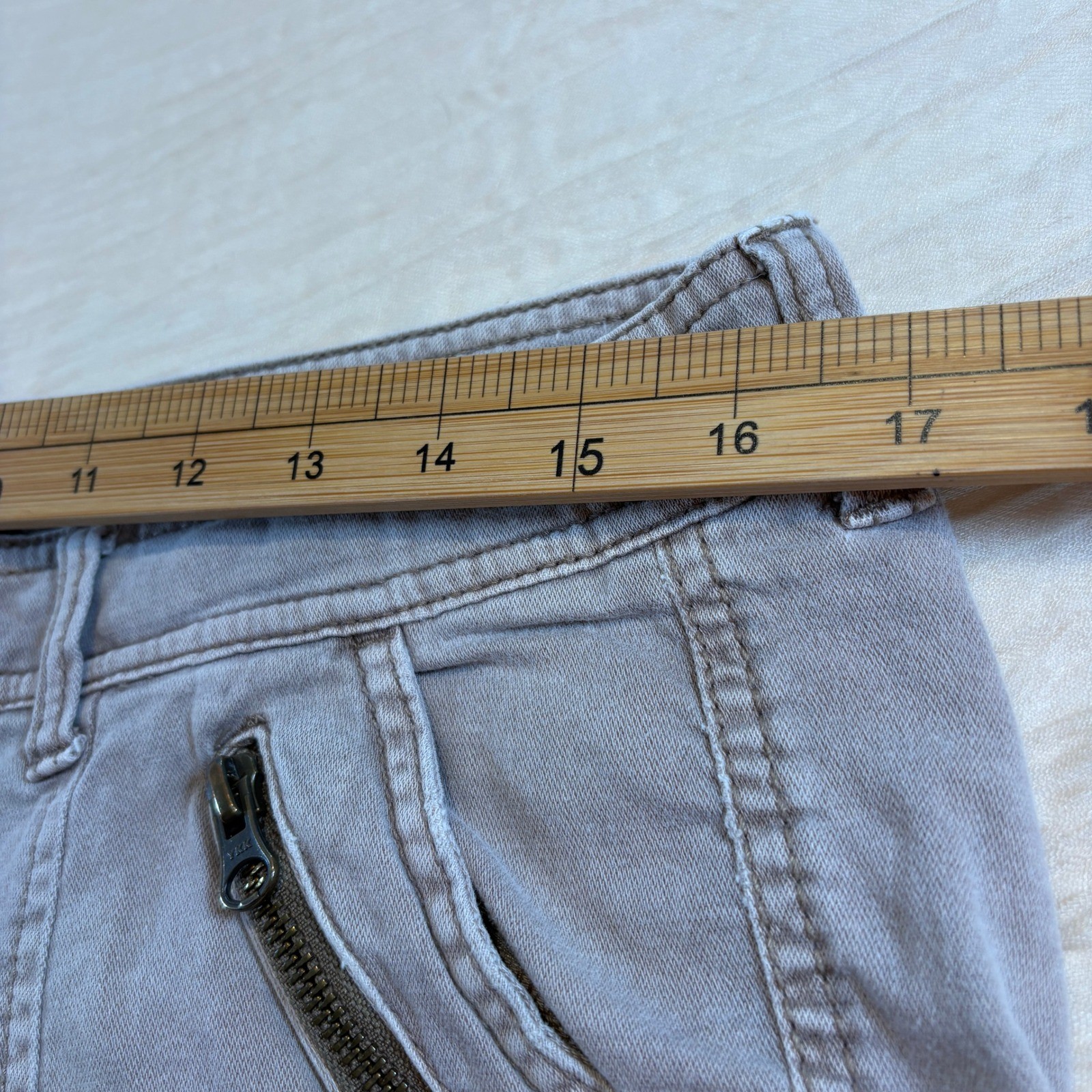 American Eagle Outfitters Womens Vintage 2013 Stretch Tan Short Shorts Size 34