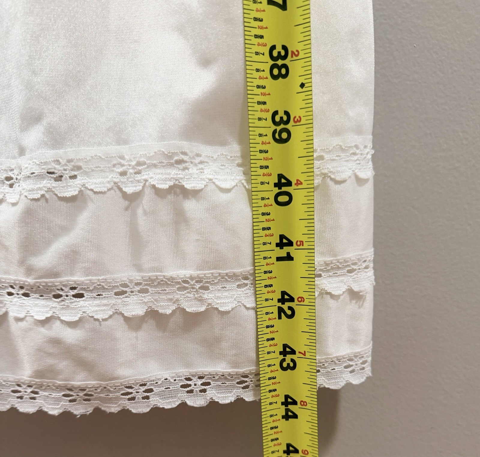 Vintage White Nylon Full Slip Dress Sz 40 Lace Floral Trim USA Union Made *Strap