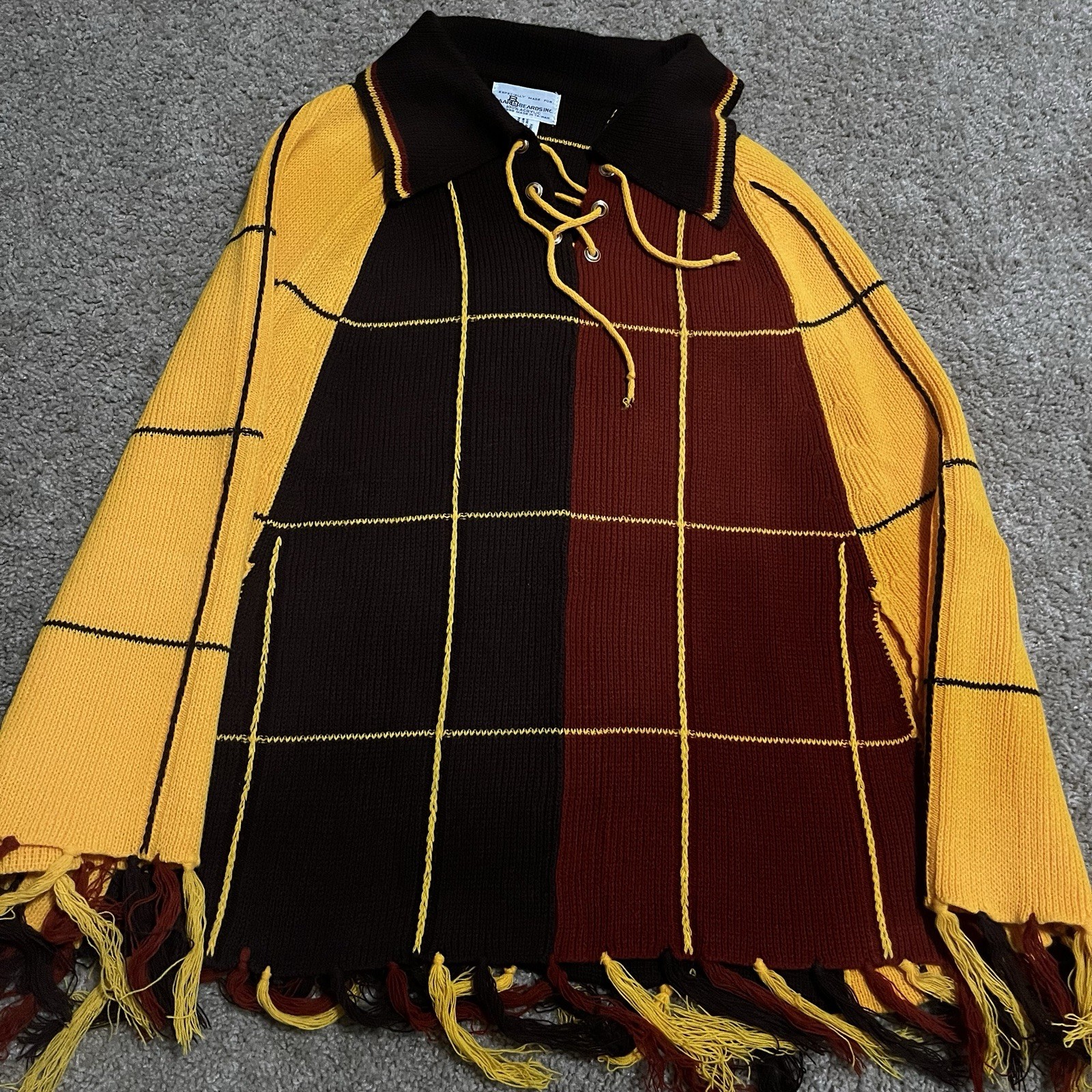 Vintage Cape Poncho Shaw Pull Over Fringe Gryffindor 70s 80s Estimated Small
