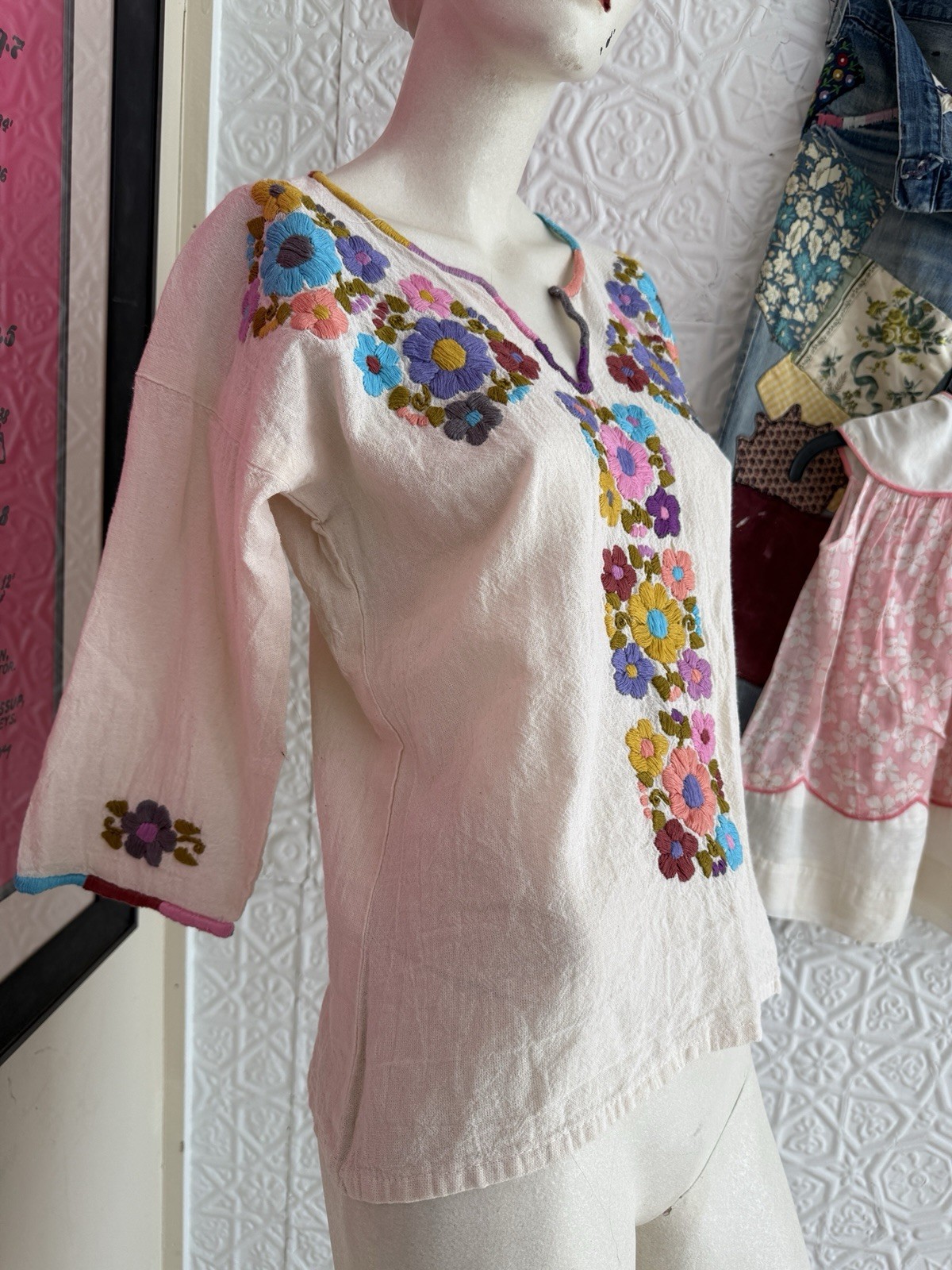 bohemian hand embroidered natural hippie top-vintage 1970s late 1960s floral