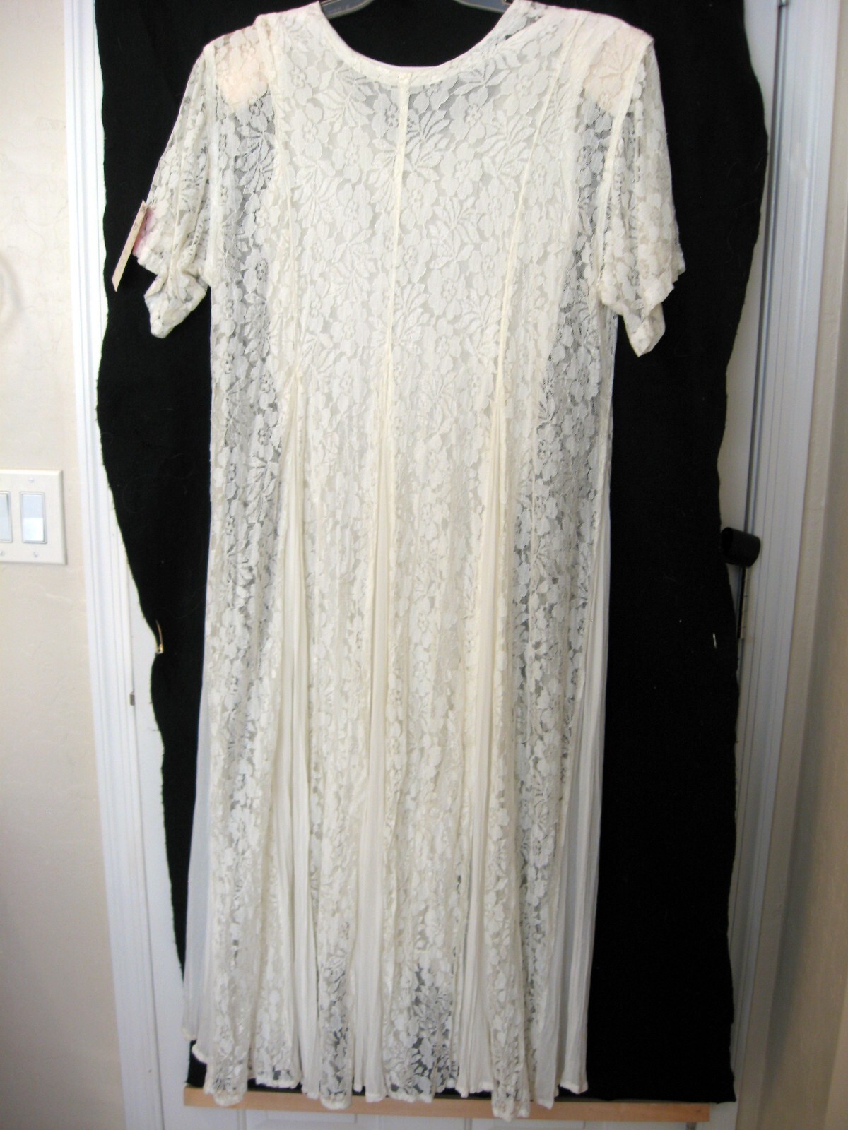 Vintage Starina White Lace Maxi Dress – Size M