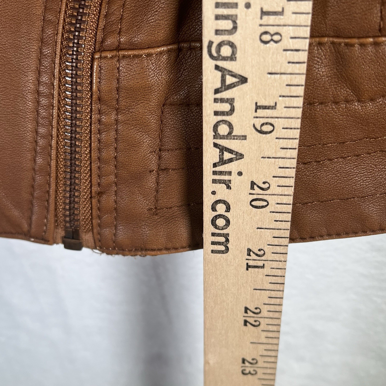 VTG Universal Threads Jacket Size M Brown Full Zip Detailed Stitching Pleather