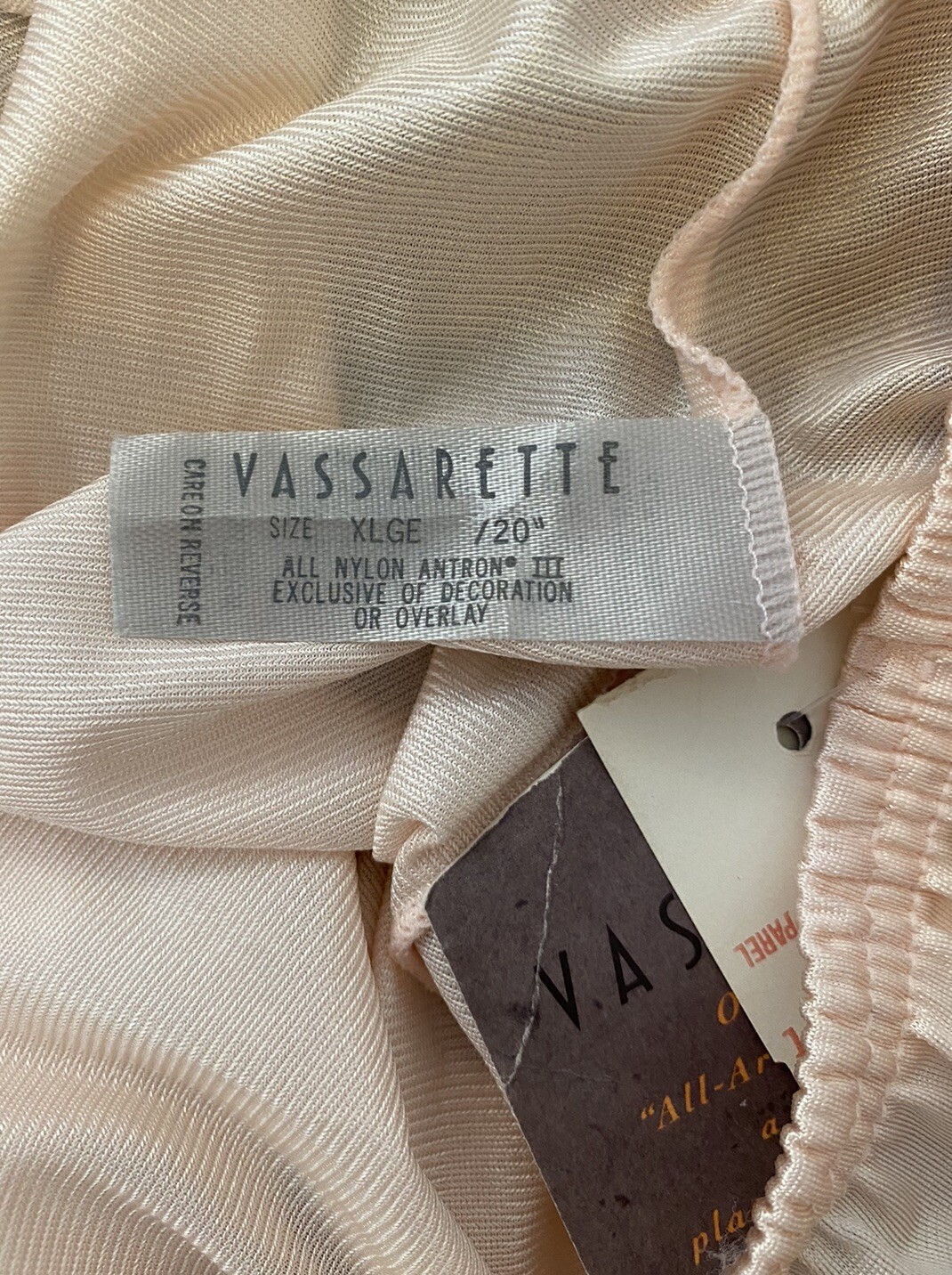Vintage Vassarette All Around Peach Blossom Half Slip XL 20” Lingerie Nylon NWT!