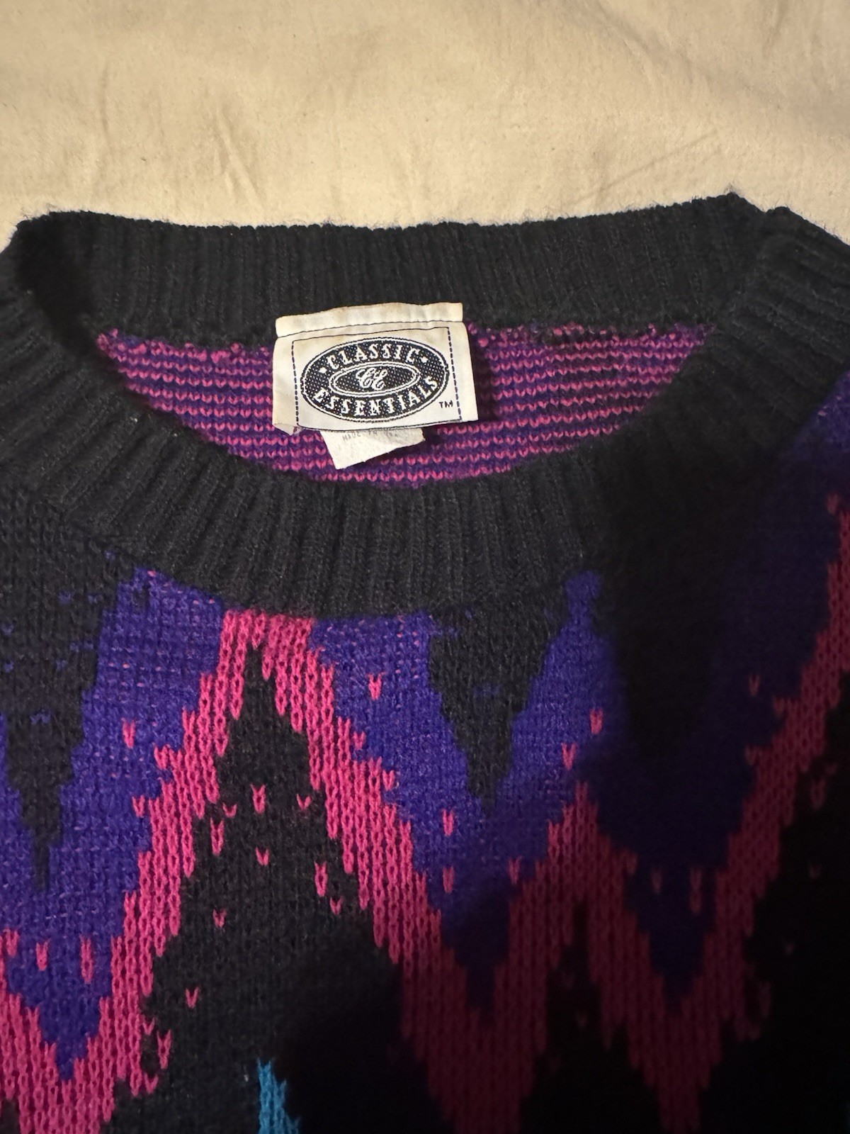 Classic Essentials 1980s Geometric Acrylic Sweater 1x Black Pink Blue Purple