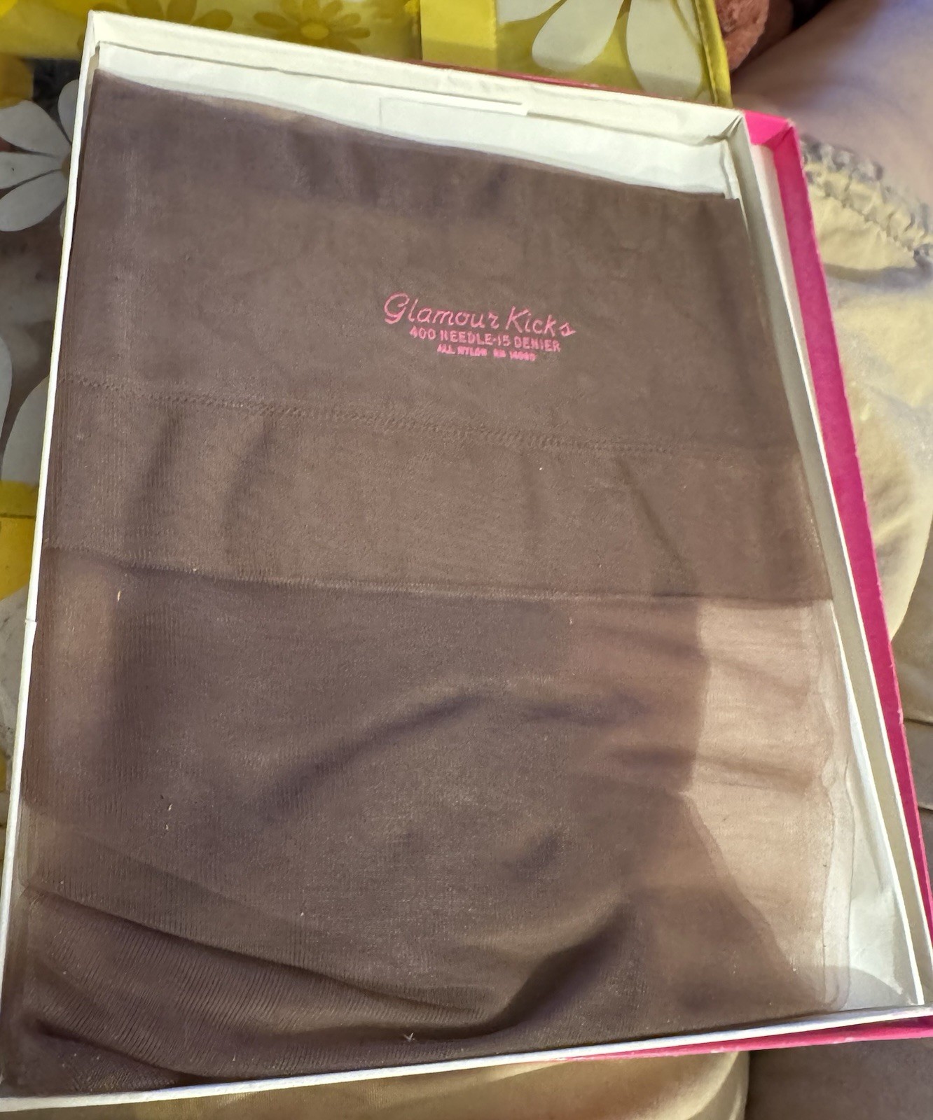 VTG 1940-50’S GLAMOUR KICKS NYLONS-NEVER BEEN USED OR OUT OF PKG