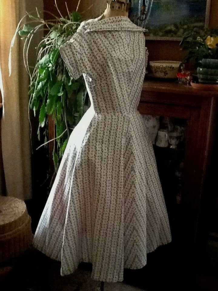 Vintage 1940’s BETTY BARCLAY Summer Floral Cotton FROCK DRESS 36-24-52