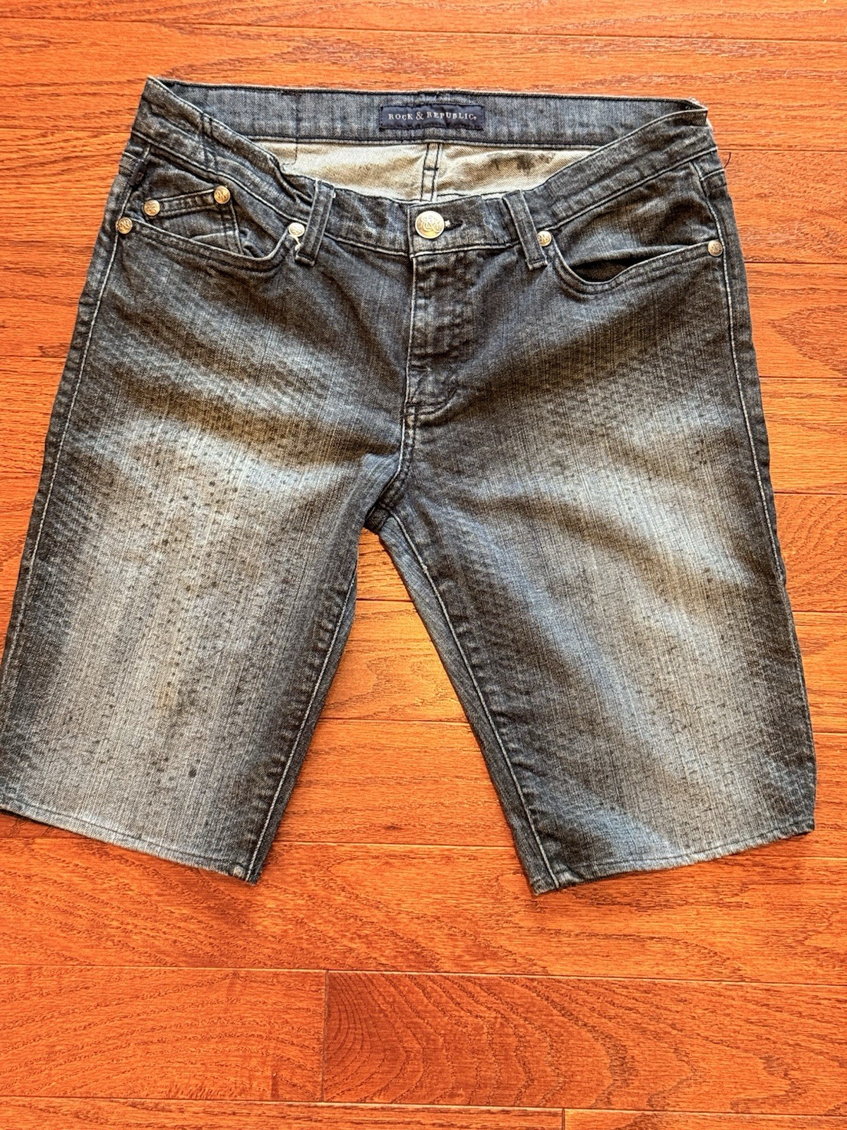 Women’s Vintage Early 2000’s Rock And Republic Size 32 Lowrise Jean Shorts