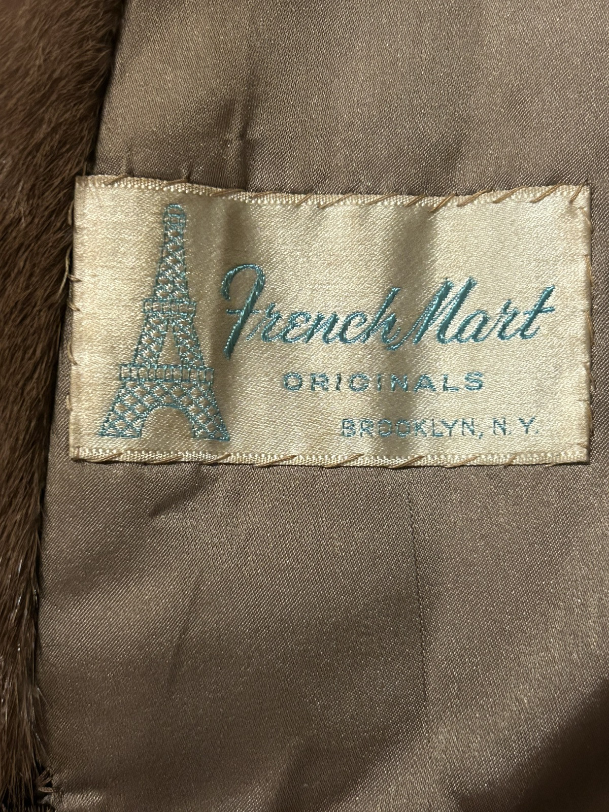 French Mart Vintage mink cape stole Slight Pulling At Interior Neck & 1 Pocket