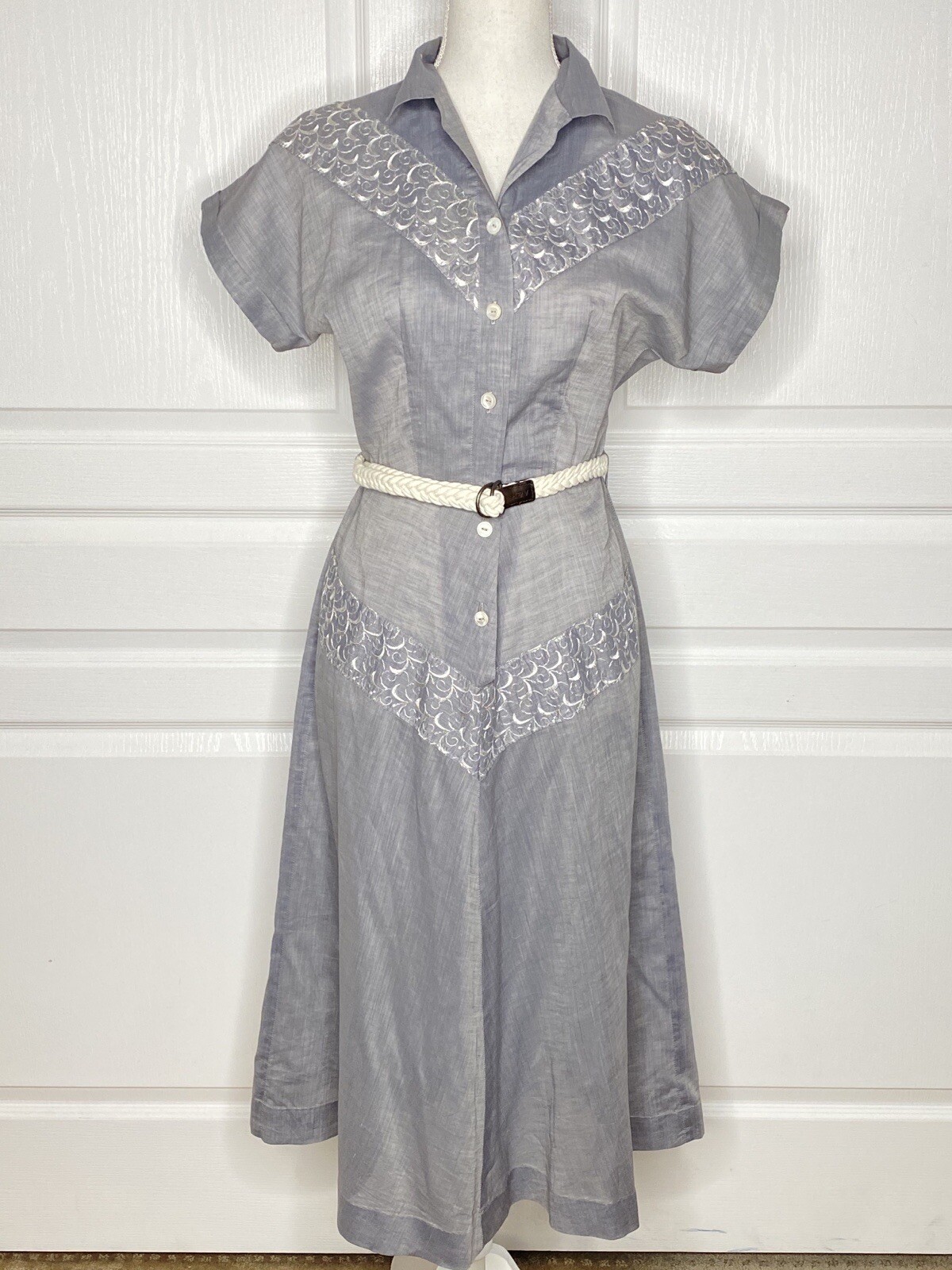 Rockabilly 1940s Brentwood Dress Vintage A-line Chambray size 4-6 Embroidered