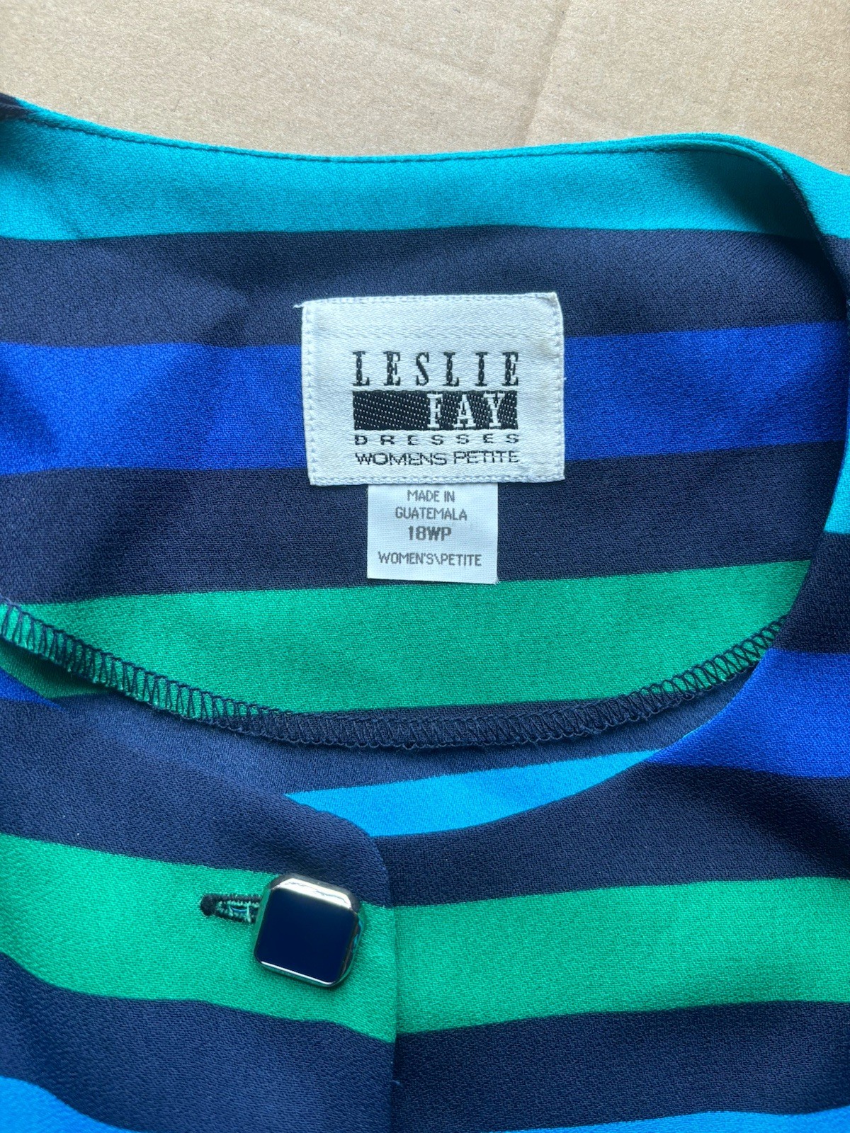 80s Geometric Striped Top – Vintage LESLIE FAY, Blue Shades, Size 18WP