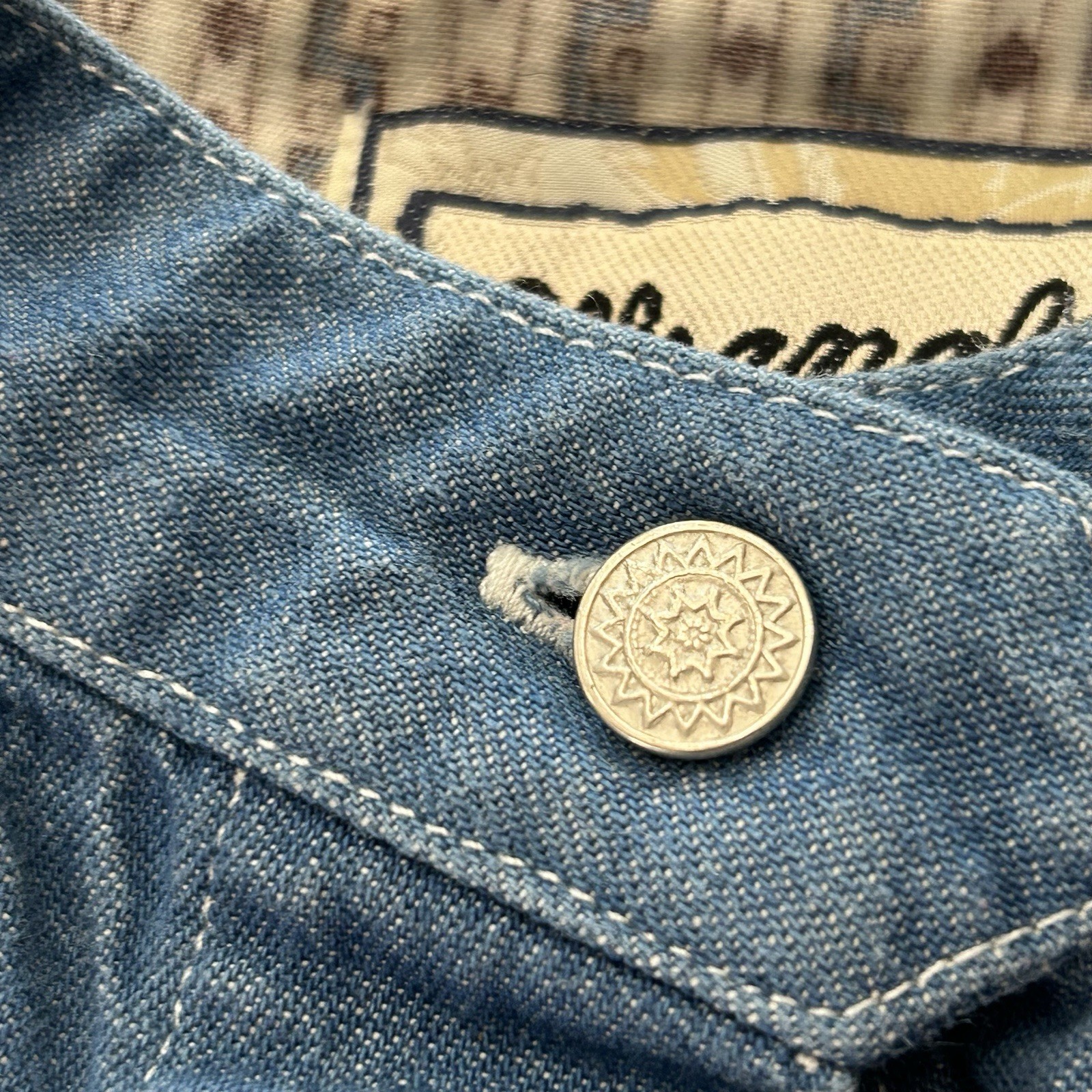 Vintage 80s Wrangler Western Women’s Aztec Striped Denim Bib Shirt Small