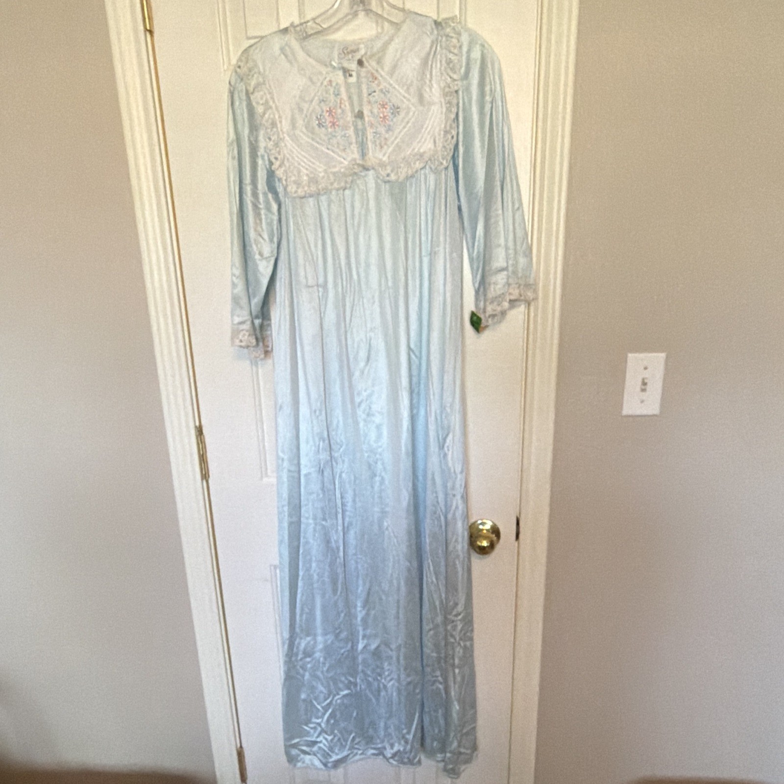 Vintage Light Blue Nightgown – Lace Detail – 3/4 Length Sleeves – Size S -USA