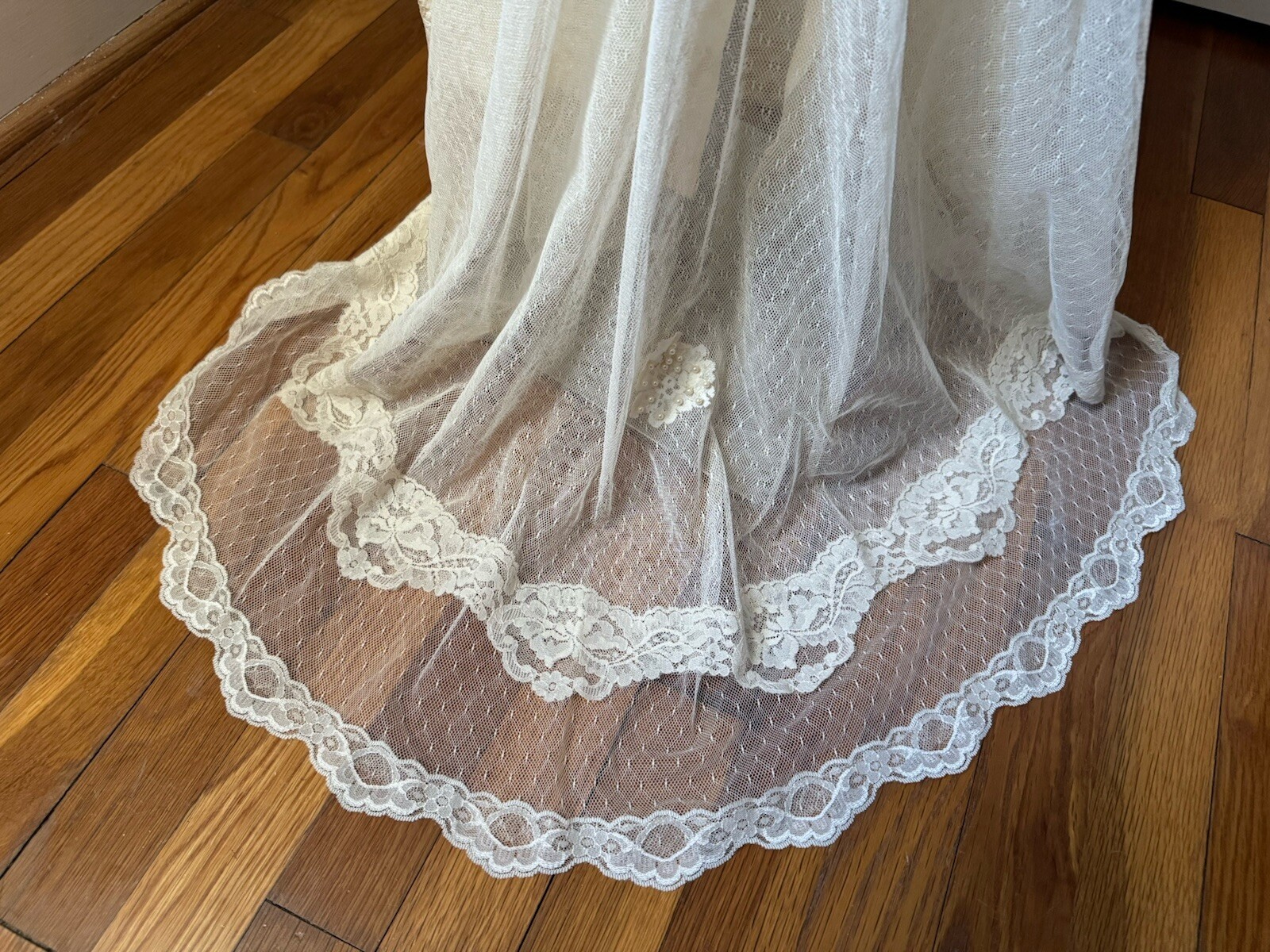 Women’s Susan Lane’s Country Elegance Vintage Wedding Gown Size 8 W/Headpiece